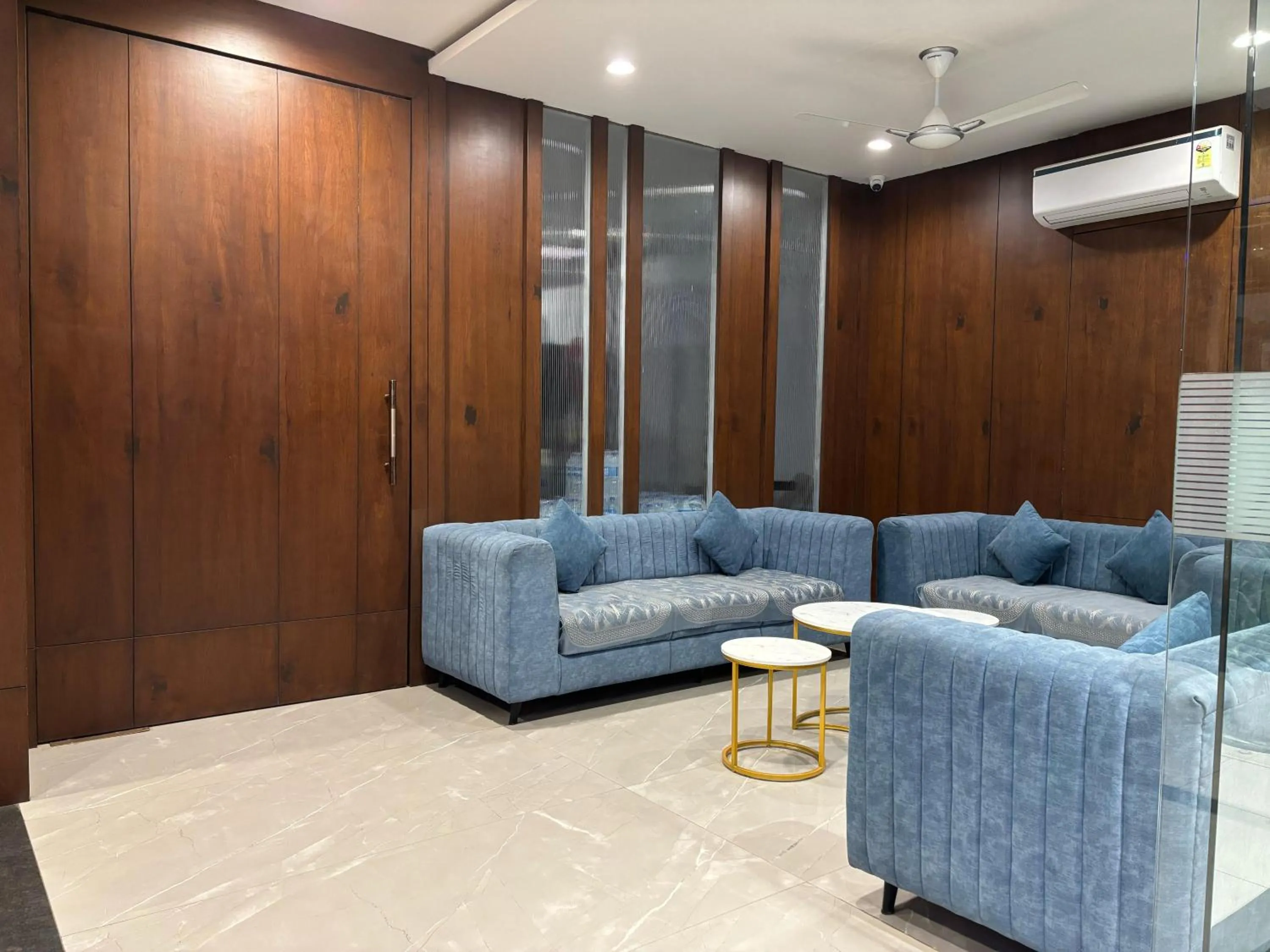 Lobby or reception in Hotel Rajdev INN