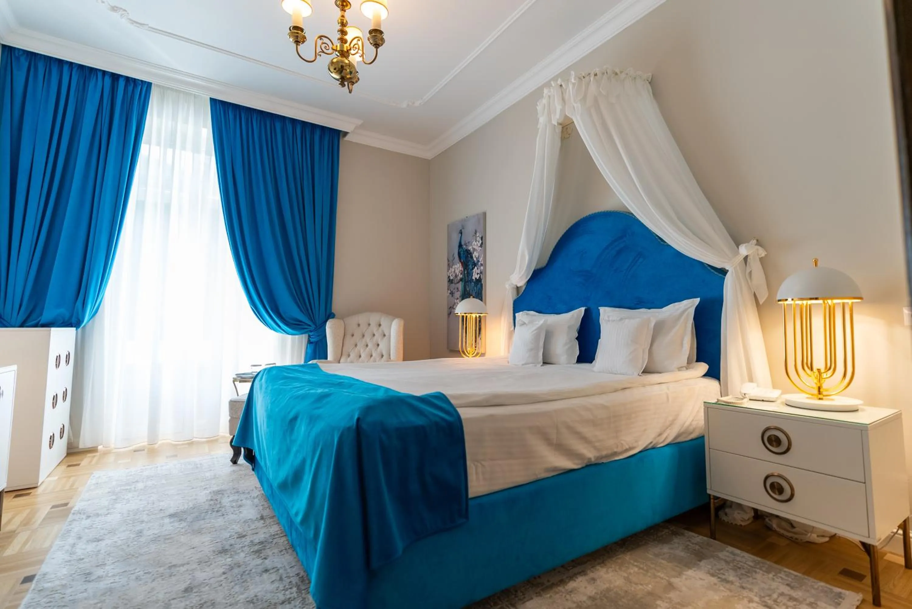 Photo of the whole room, Bed in Hotel Palace