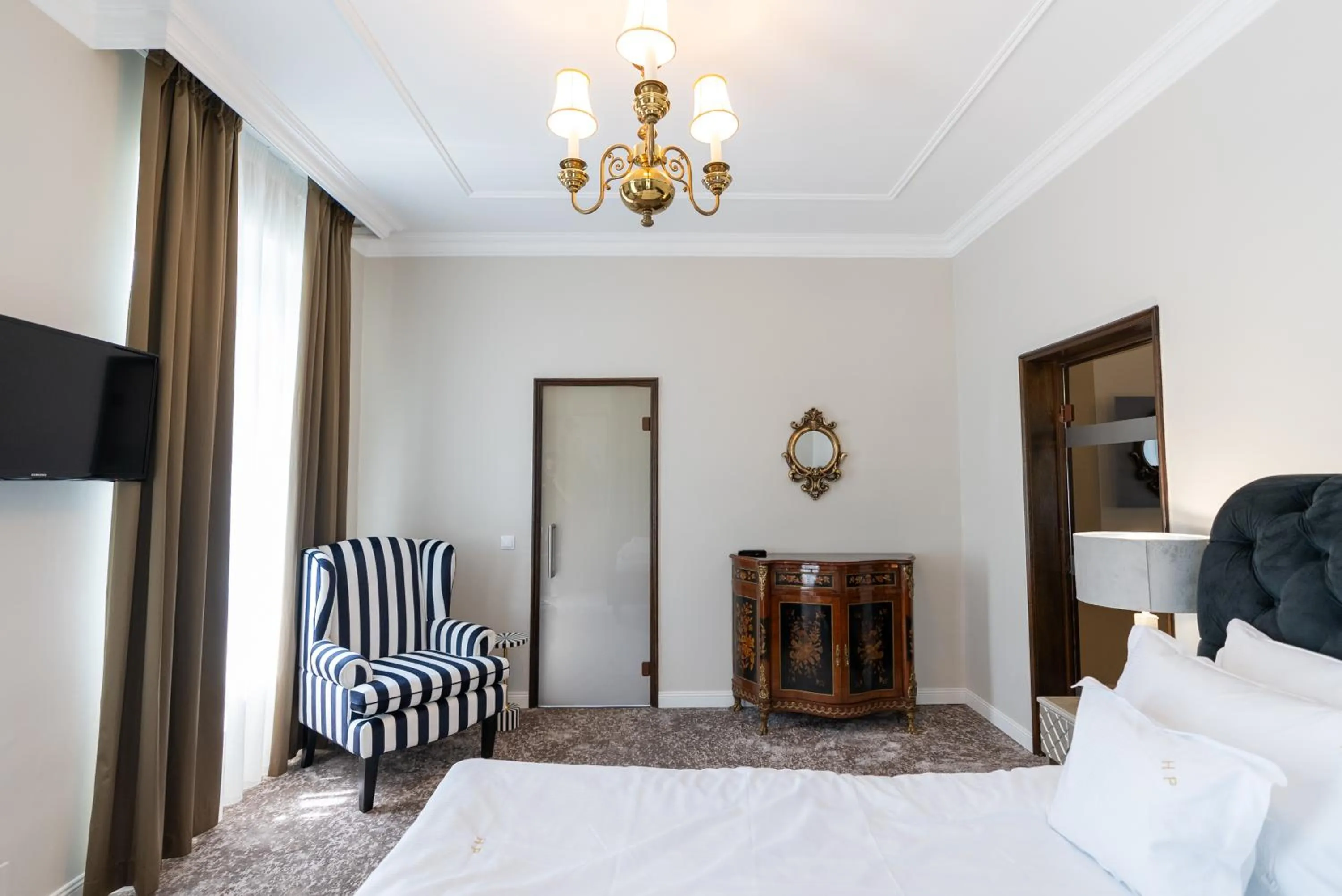 Bedroom, Bed in Hotel Palace