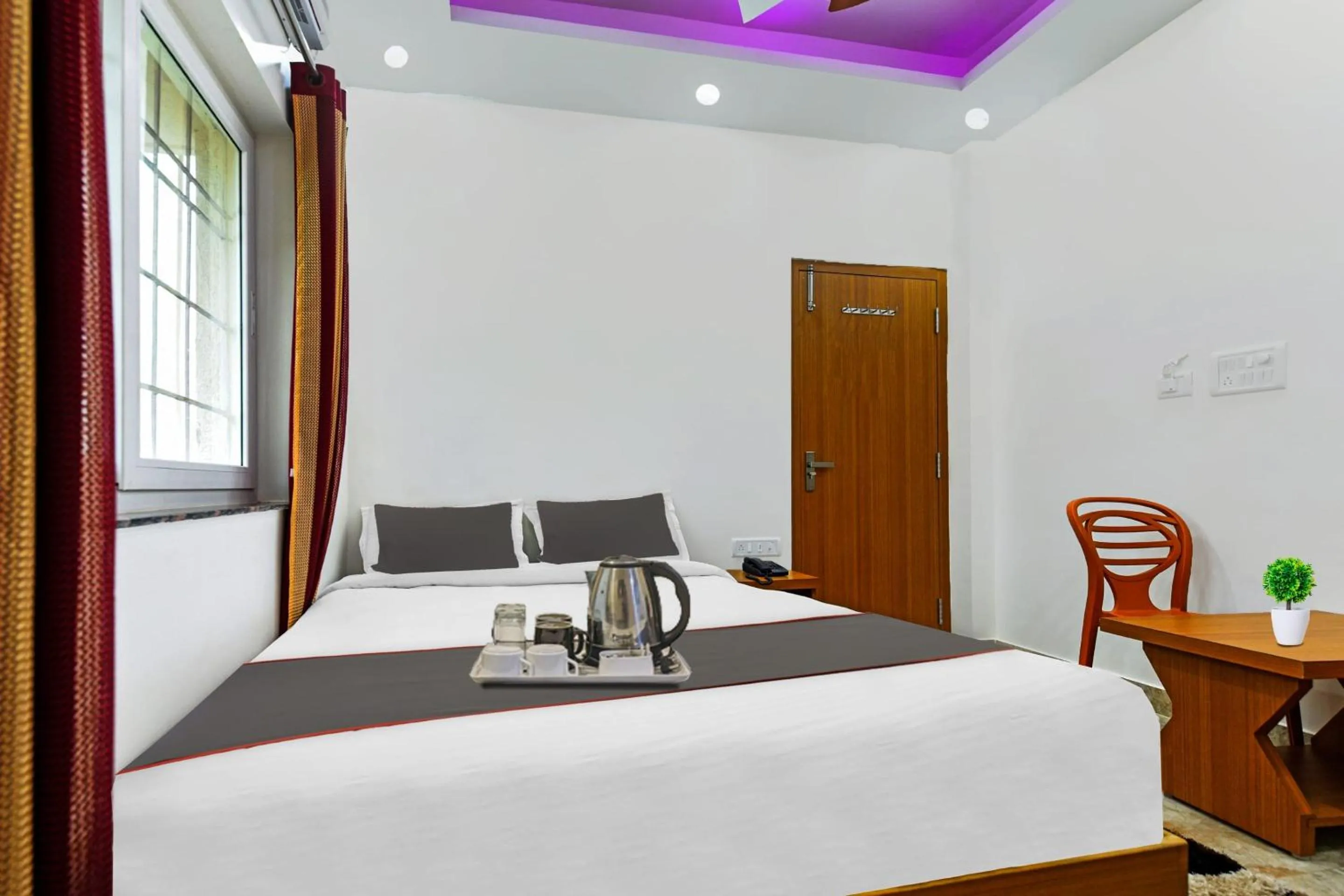 Bedroom, Bed in Super Collection O D N Grand