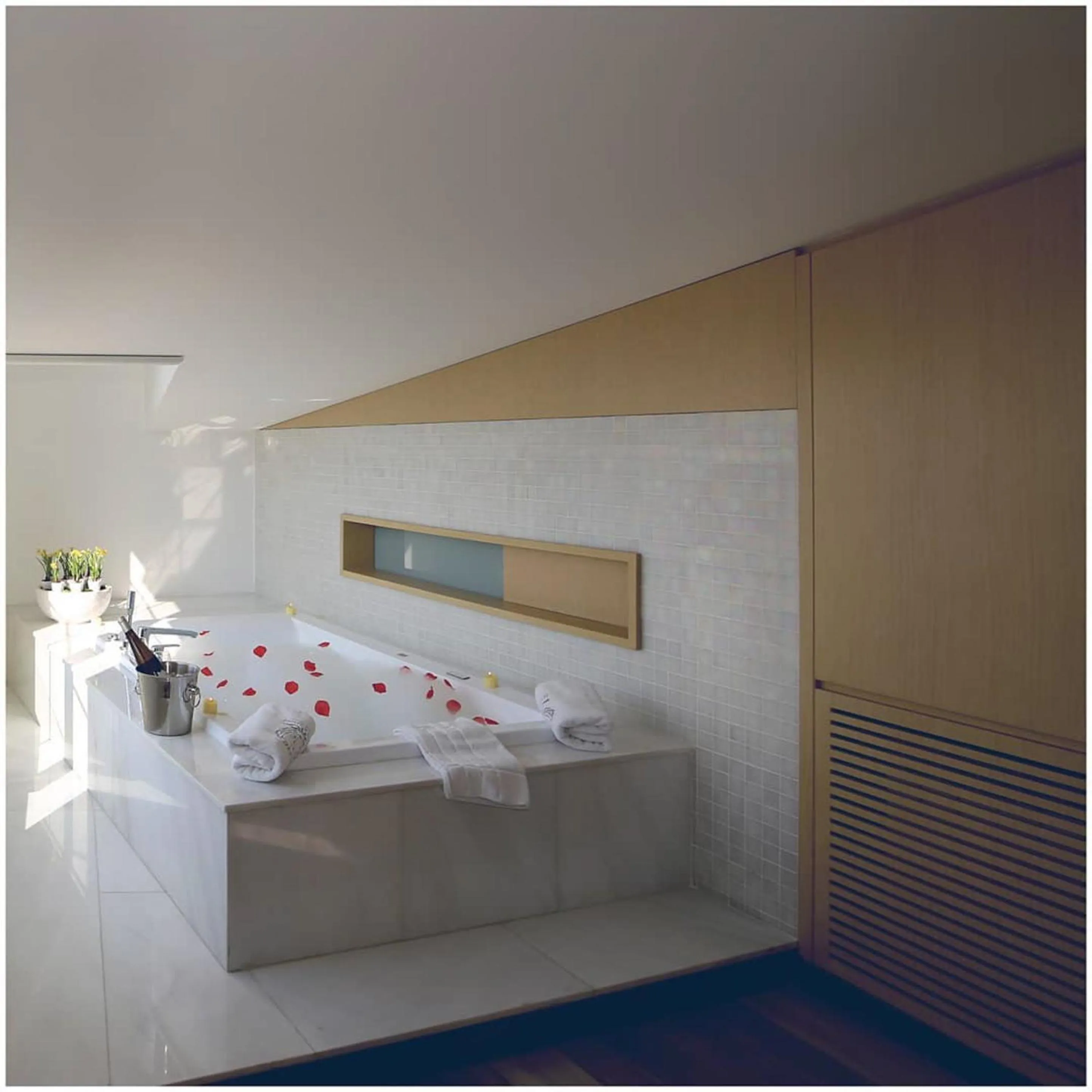 Bath, Bed in Monte Cassino