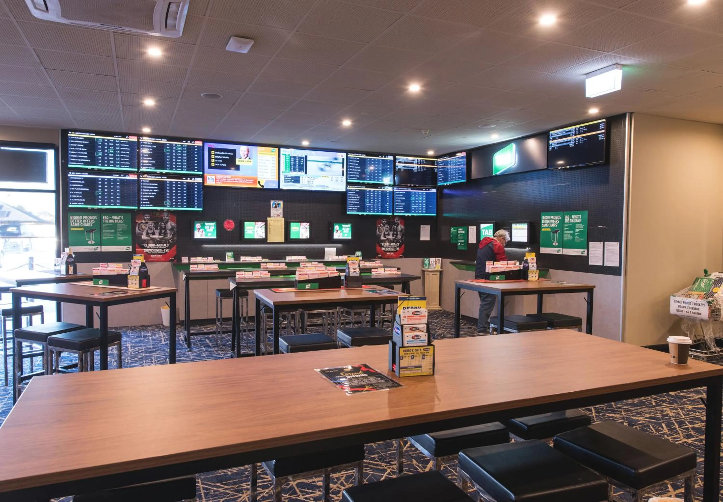 Lounge or bar in Nightcap at Hendon Hotel