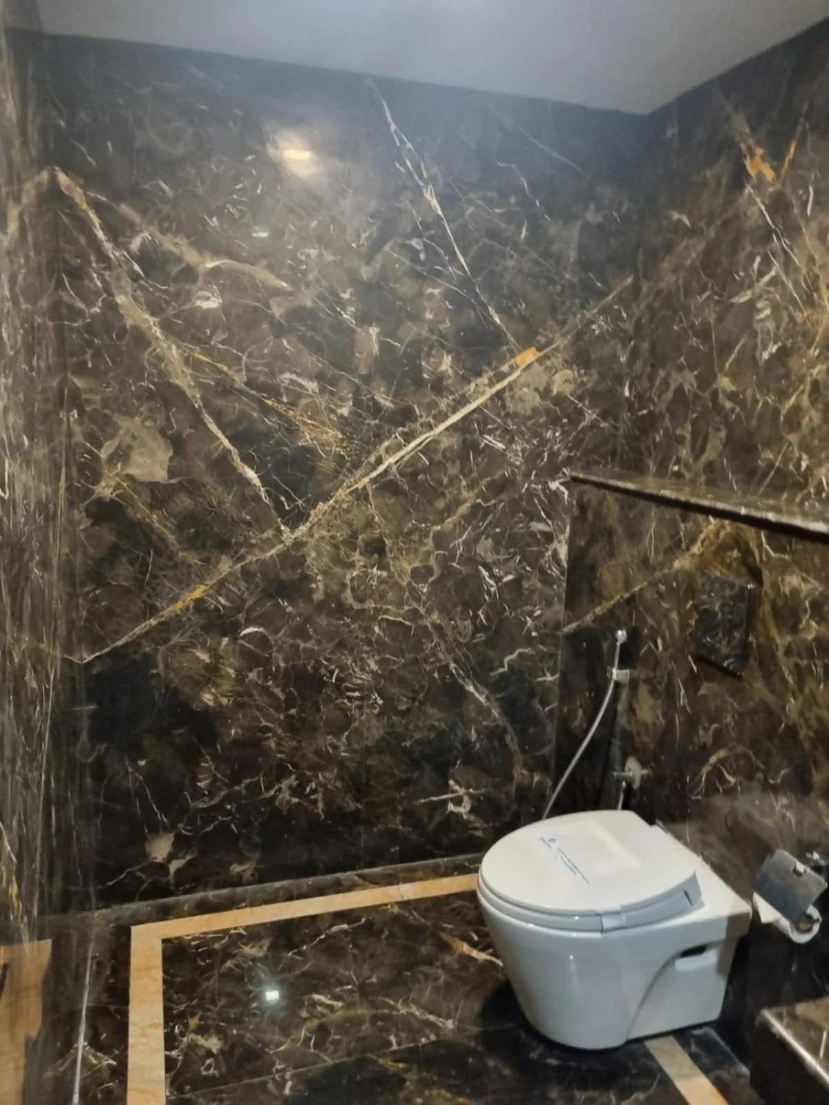 Bathroom in Hotel Benzz Park Chennai