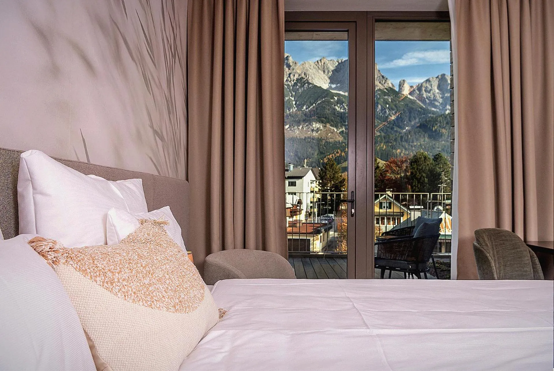 View (from property/room), Bed in Hotel DAS SAAL