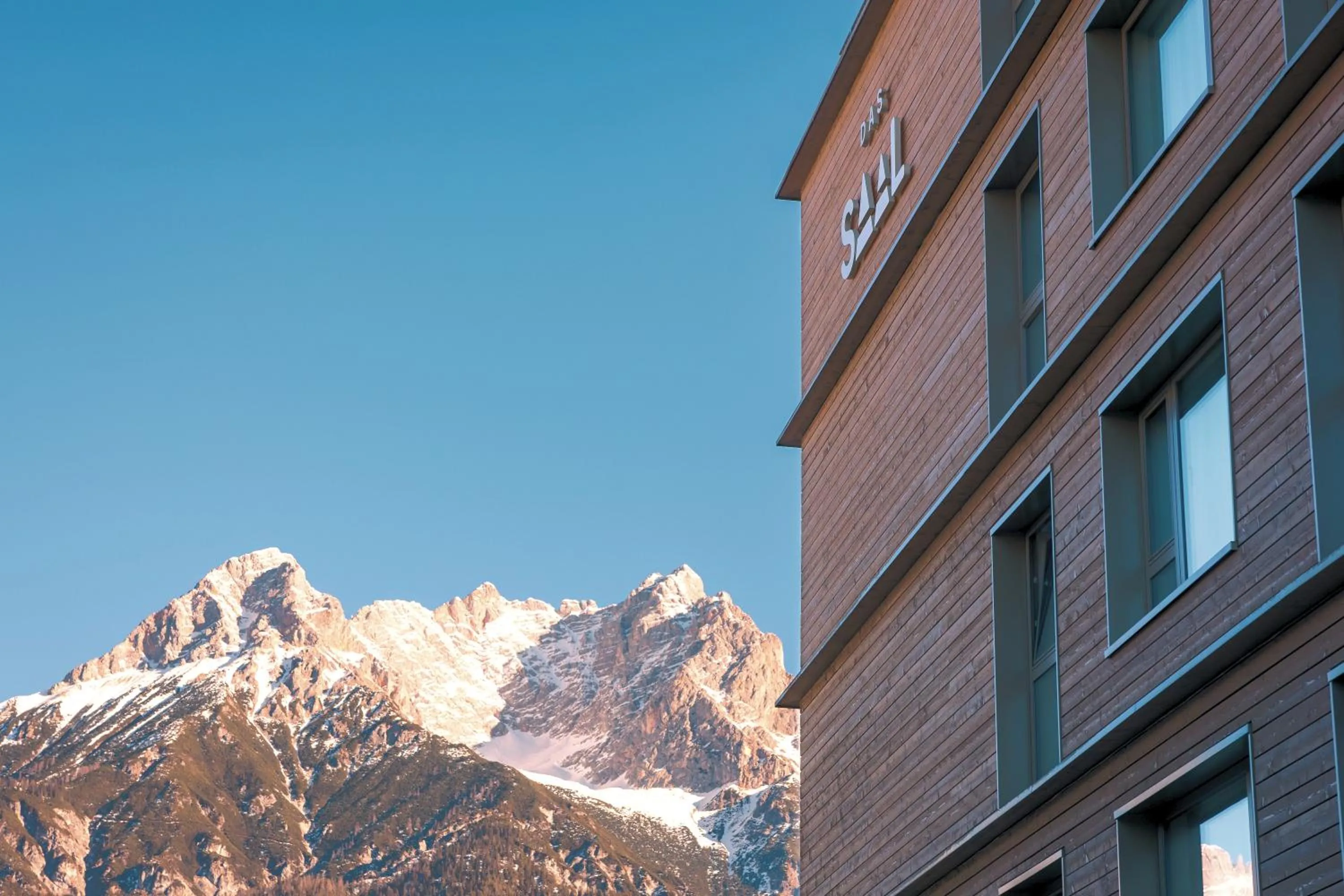 Property building in Hotel DAS SAAL