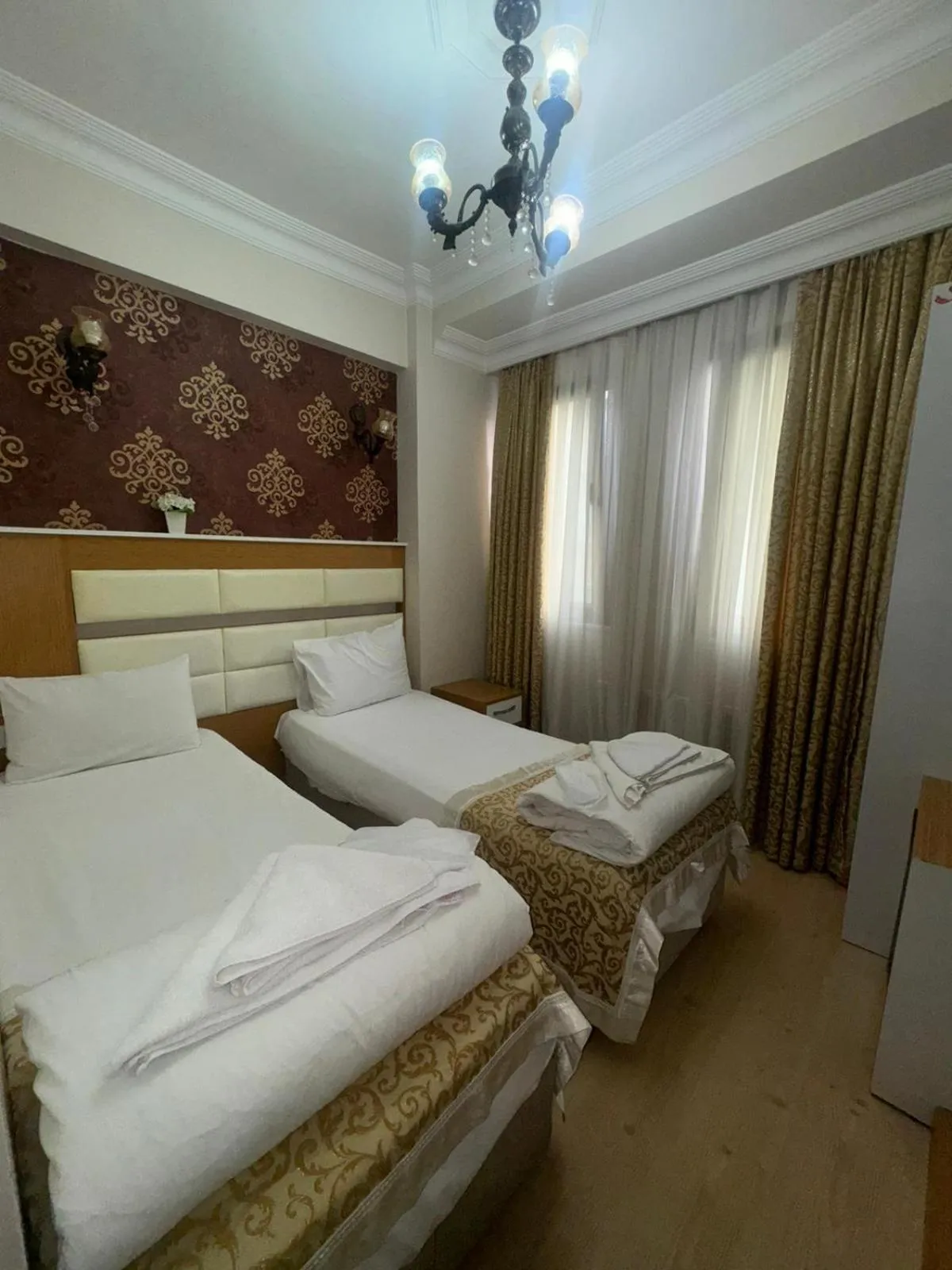 Photo of the whole room, Bed in Raimond Hotel
