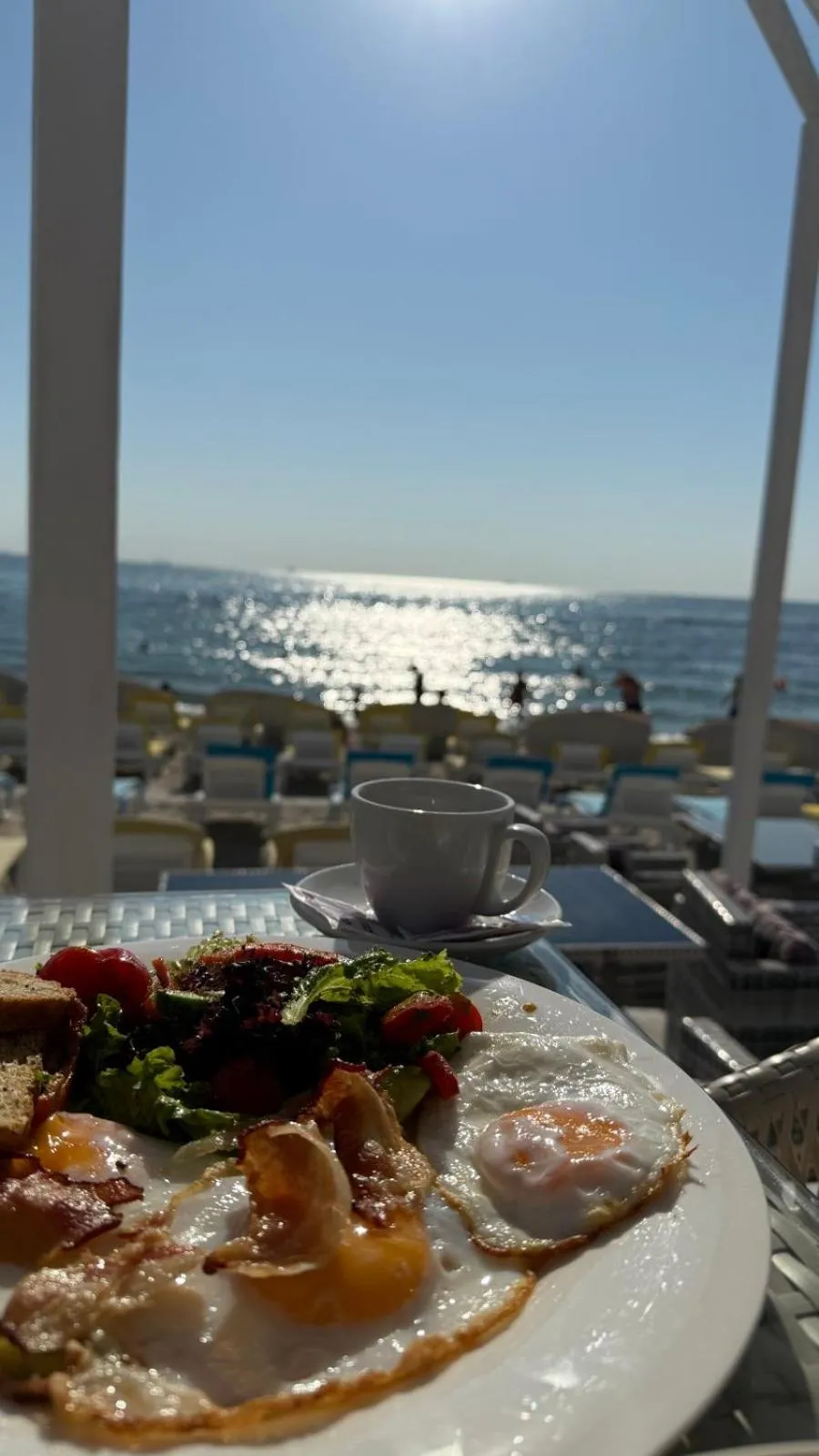 Restaurant/places to eat in Design Hotel Skopeli