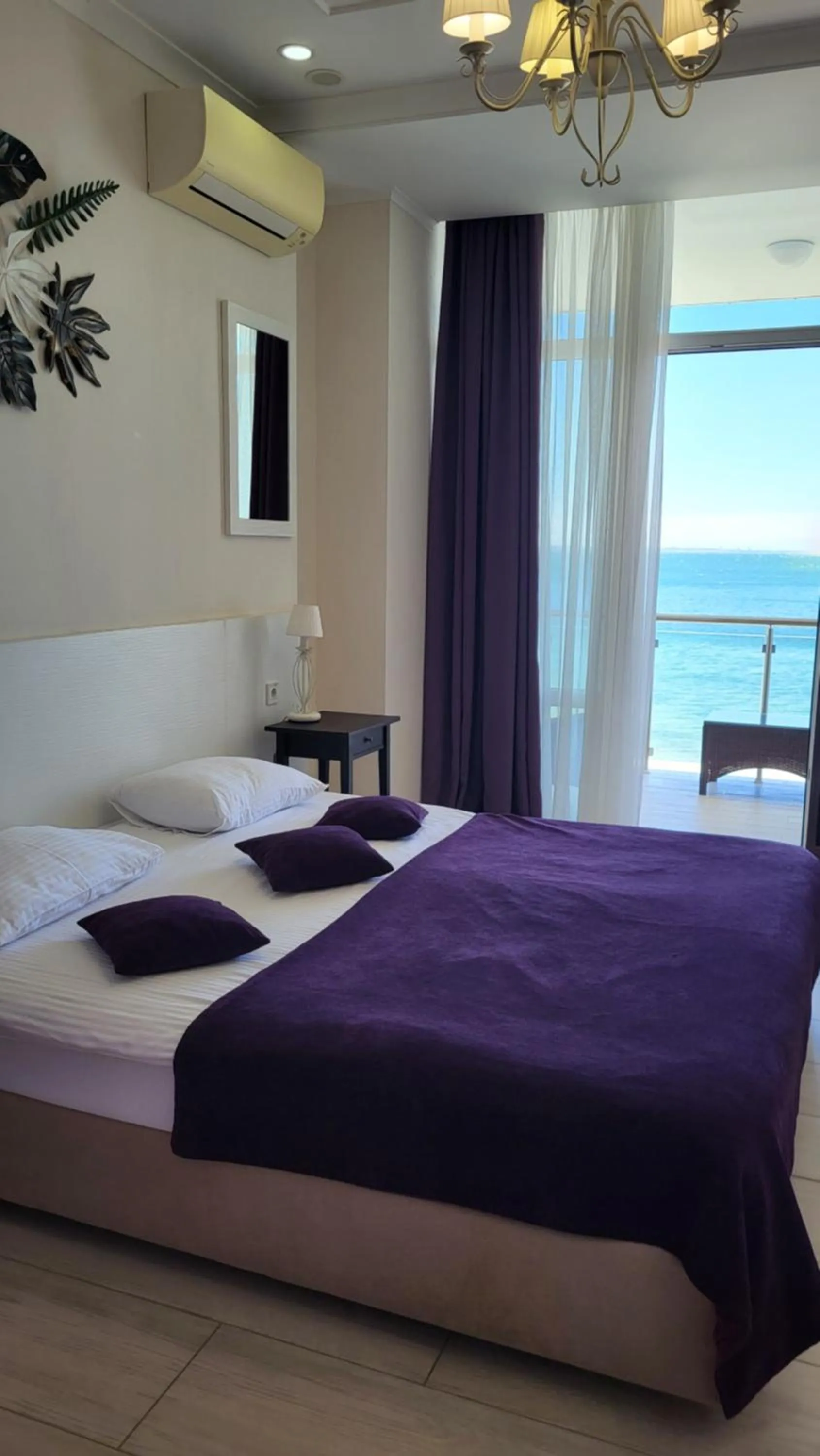 Bed in Design Hotel Skopeli