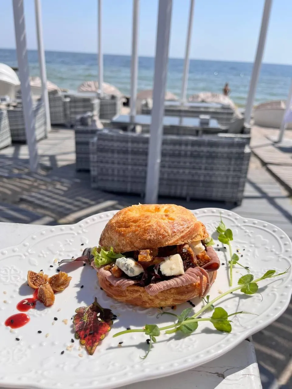 Restaurant/places to eat in Design Hotel Skopeli