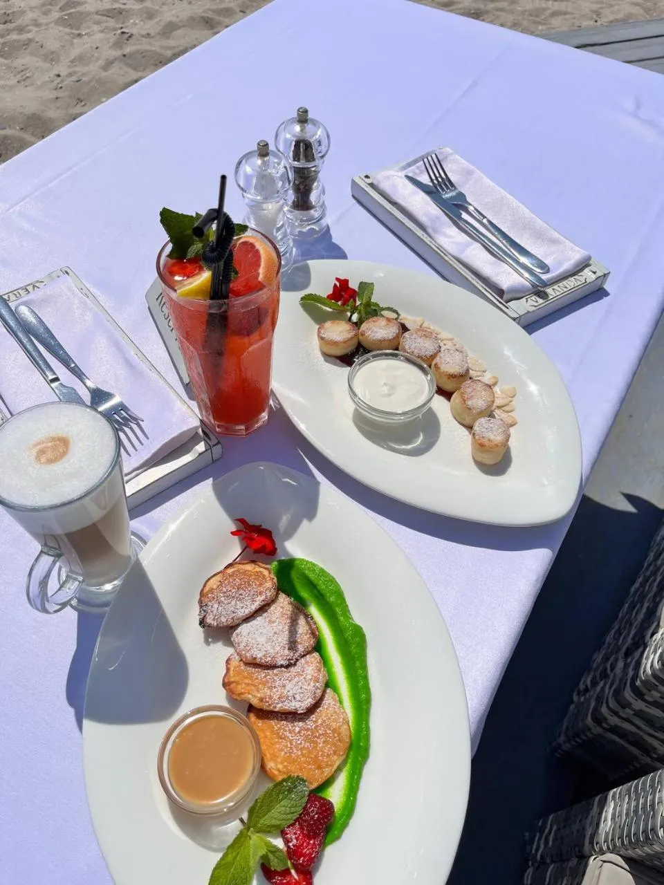 Restaurant/places to eat in Design Hotel Skopeli