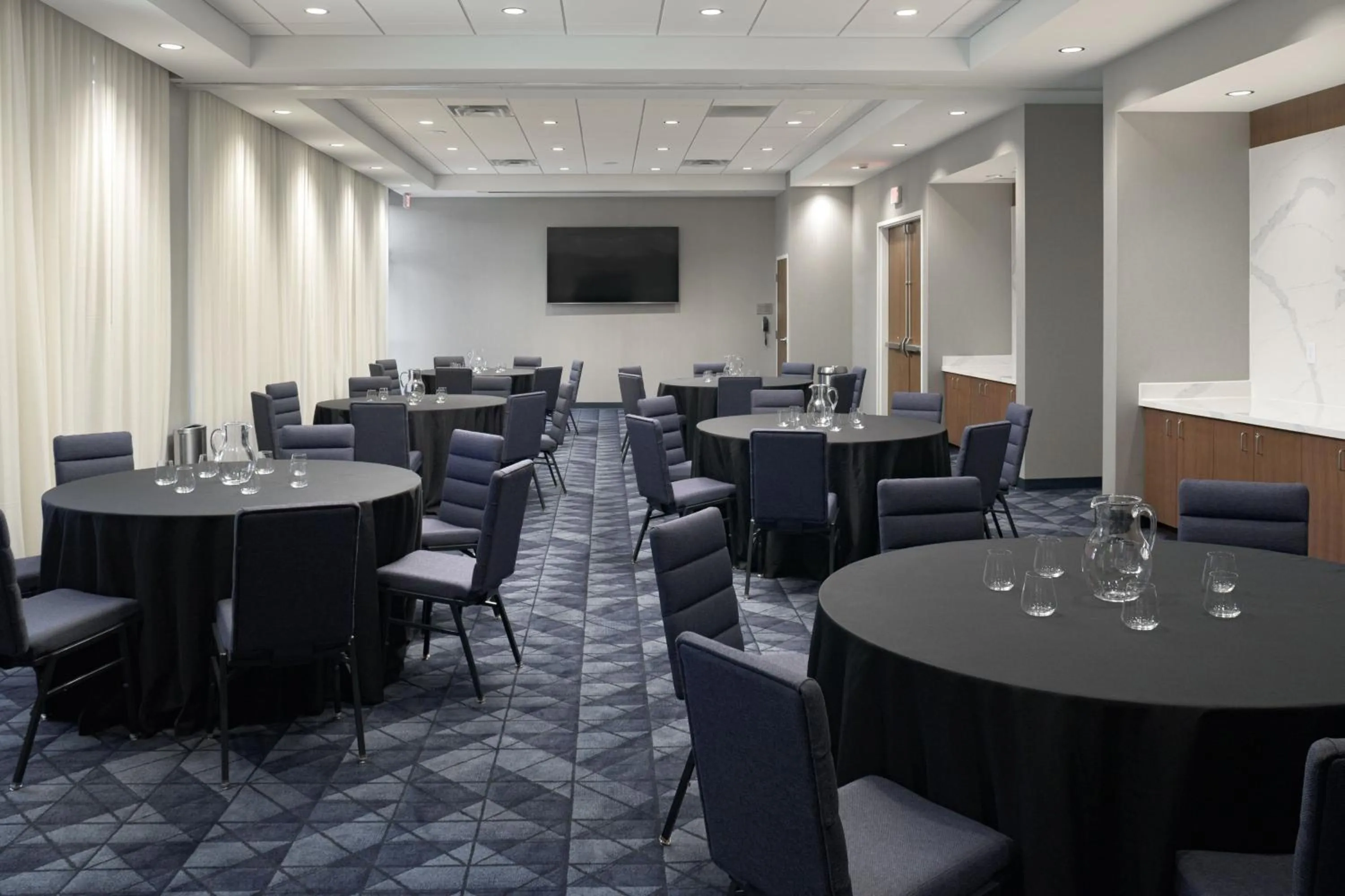 Meeting/conference room in Courtyard by Marriott Nashville Smyrna