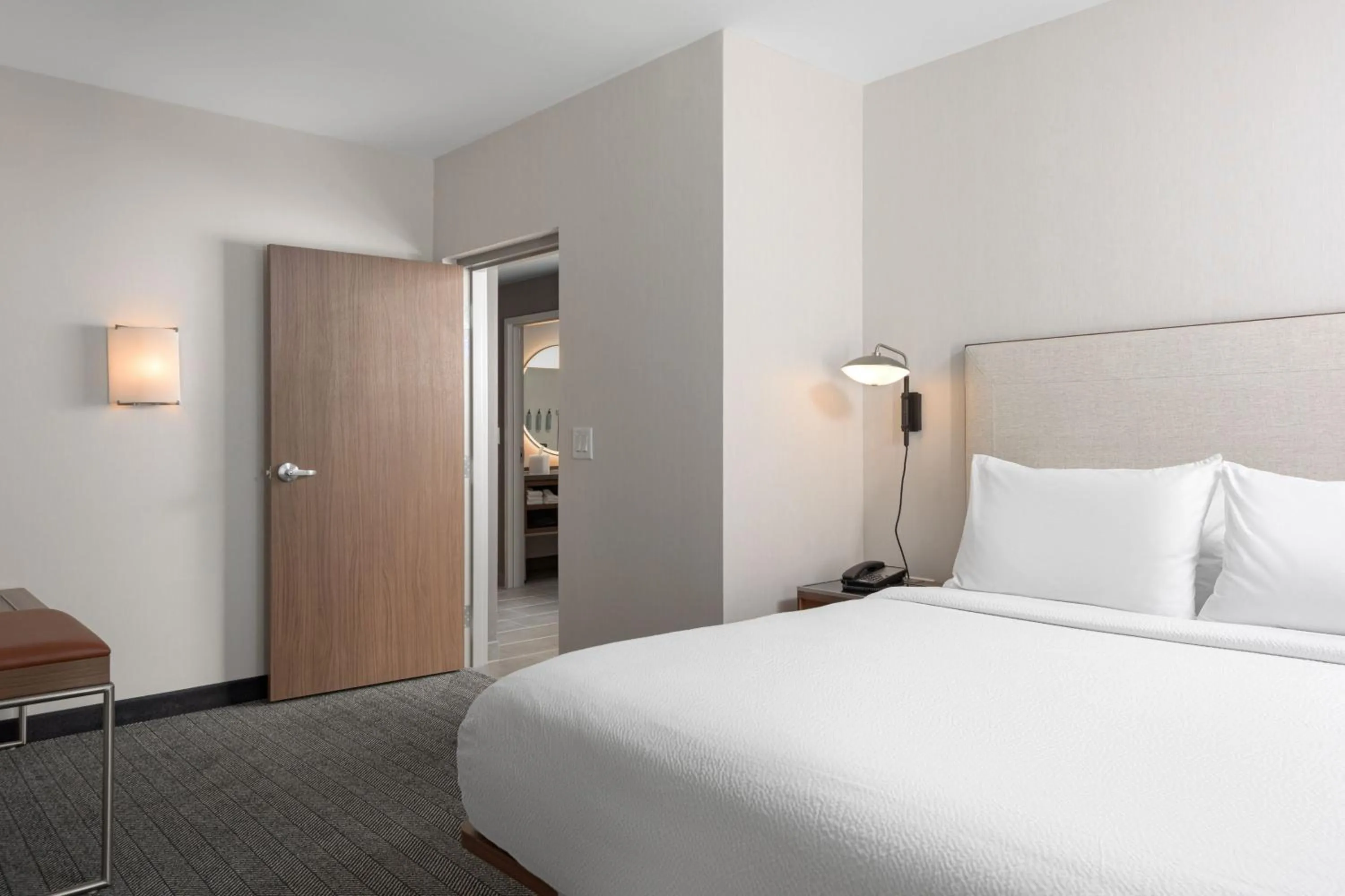 Bedroom, Bed in Courtyard by Marriott Nashville Smyrna