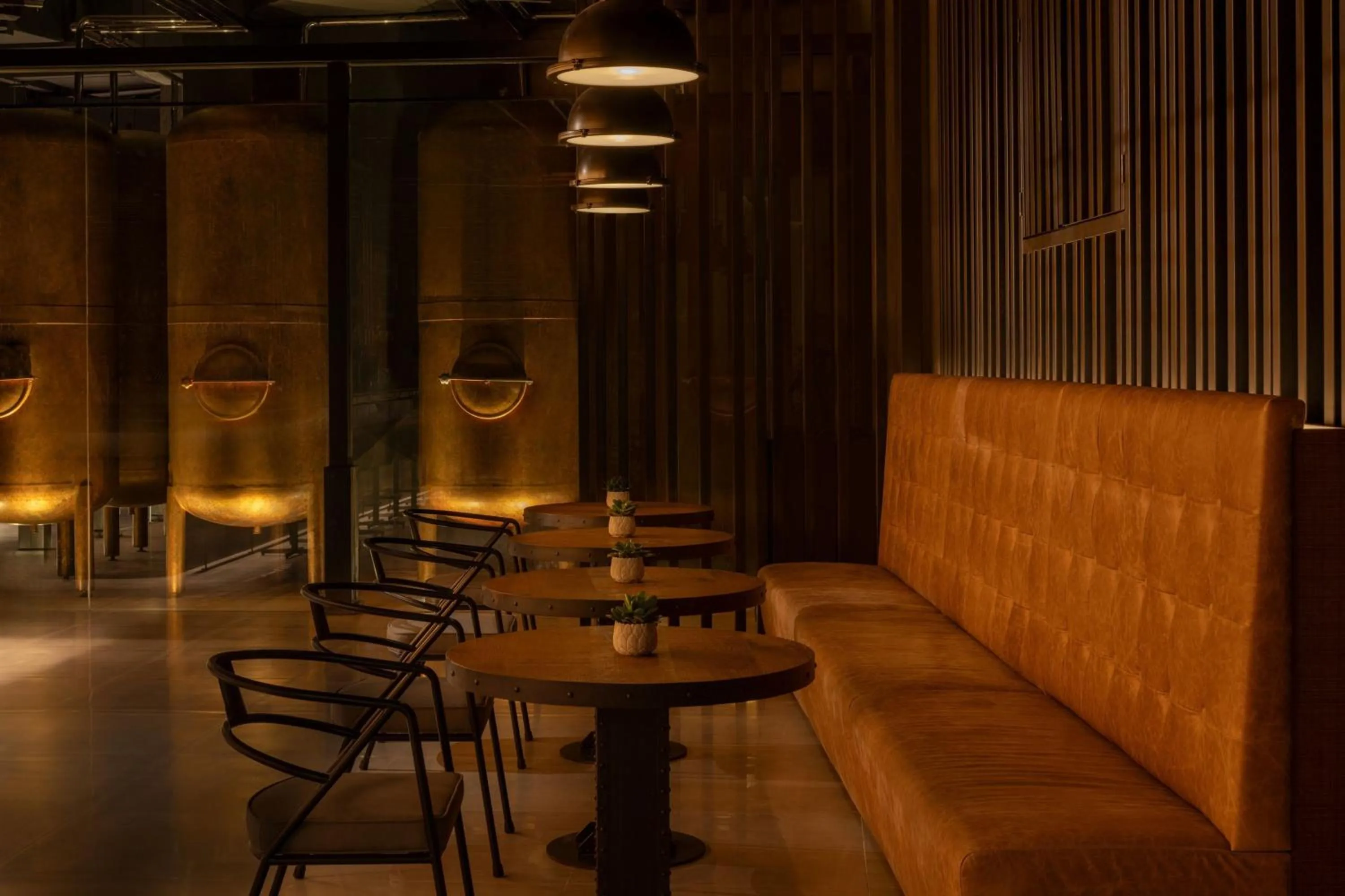 Restaurant/places to eat in Marriott Marquis Dubai Creek