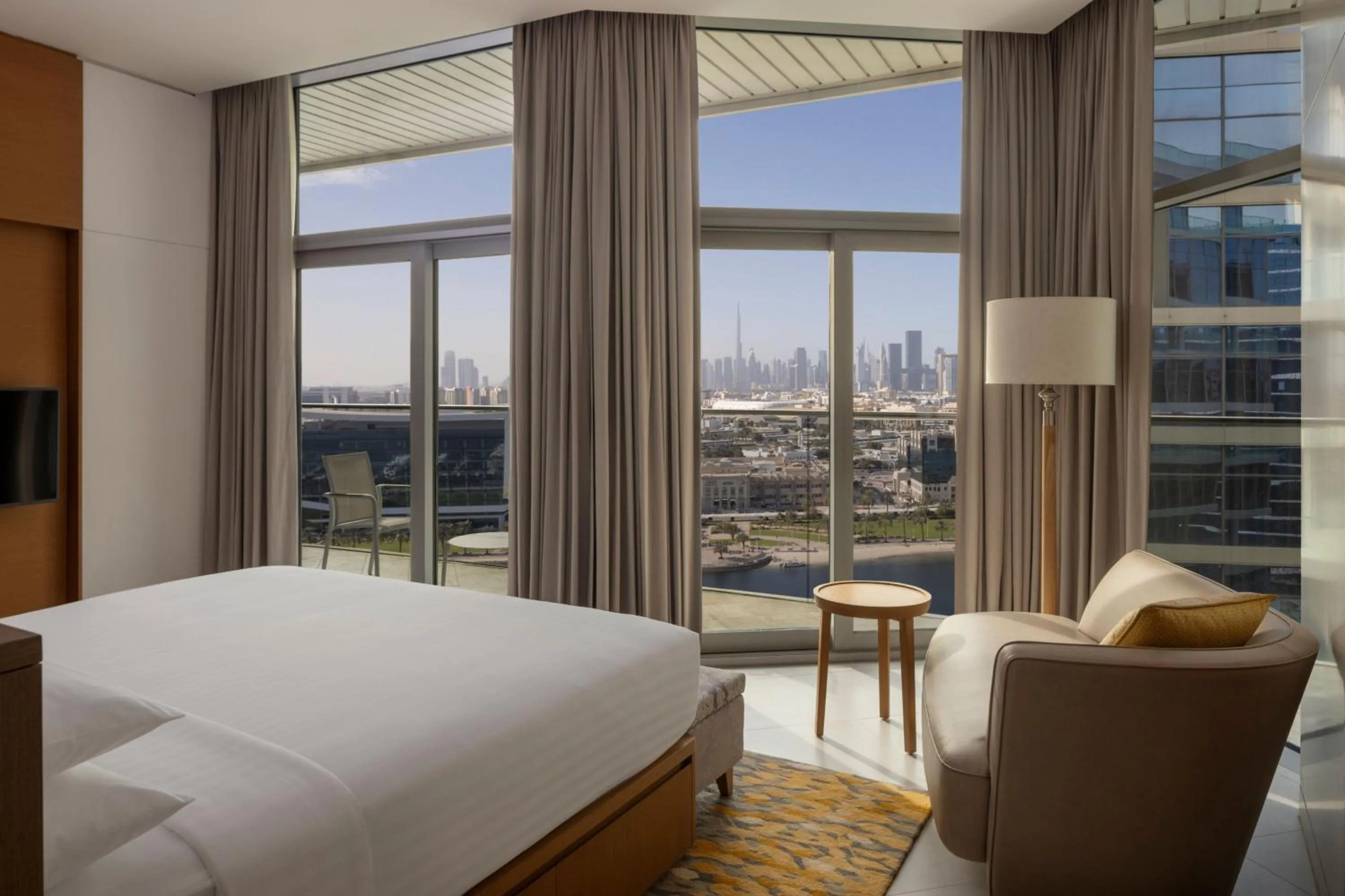 Bedroom, Bed in Marriott Marquis Dubai Creek