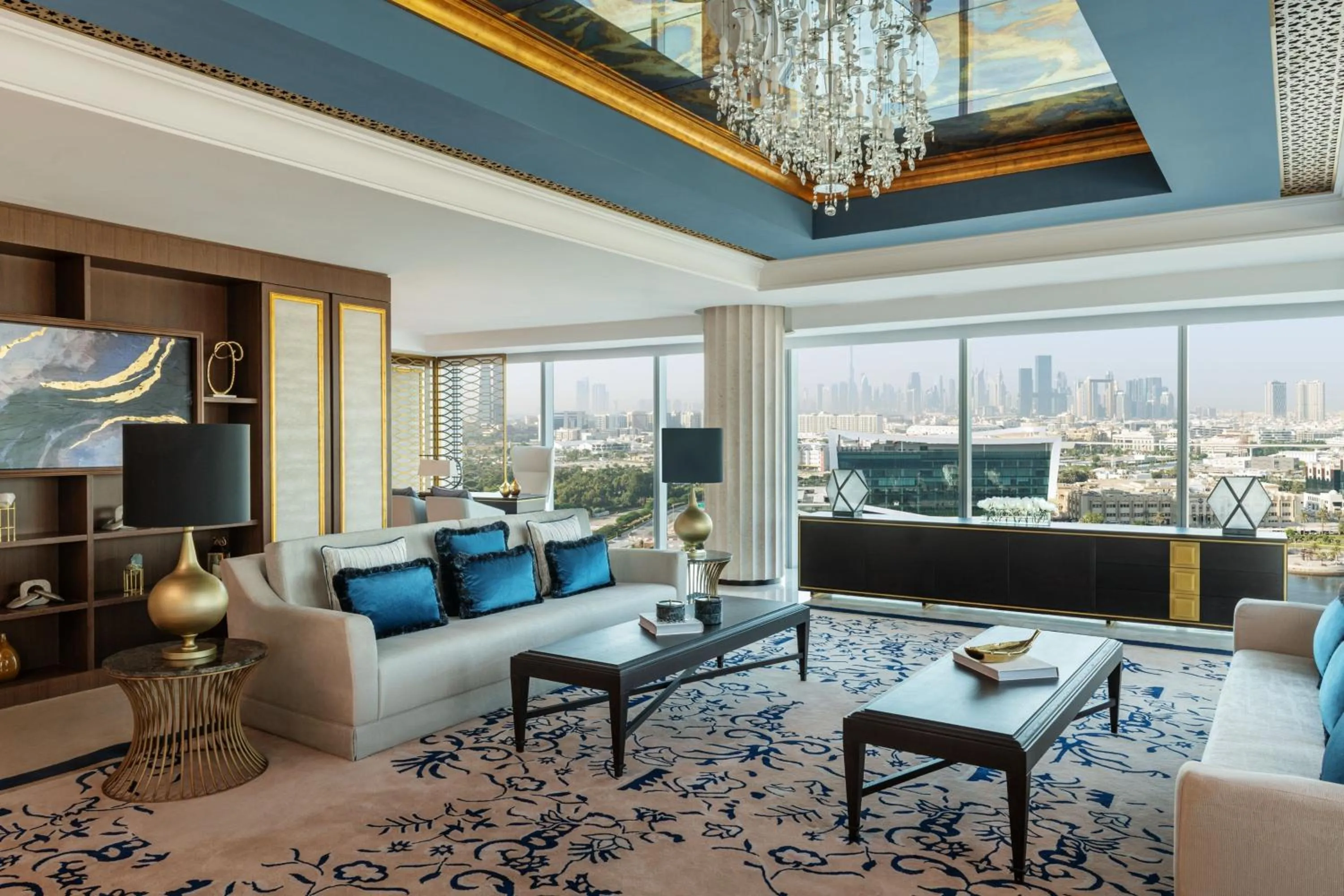 Living room in Marriott Marquis Dubai Creek