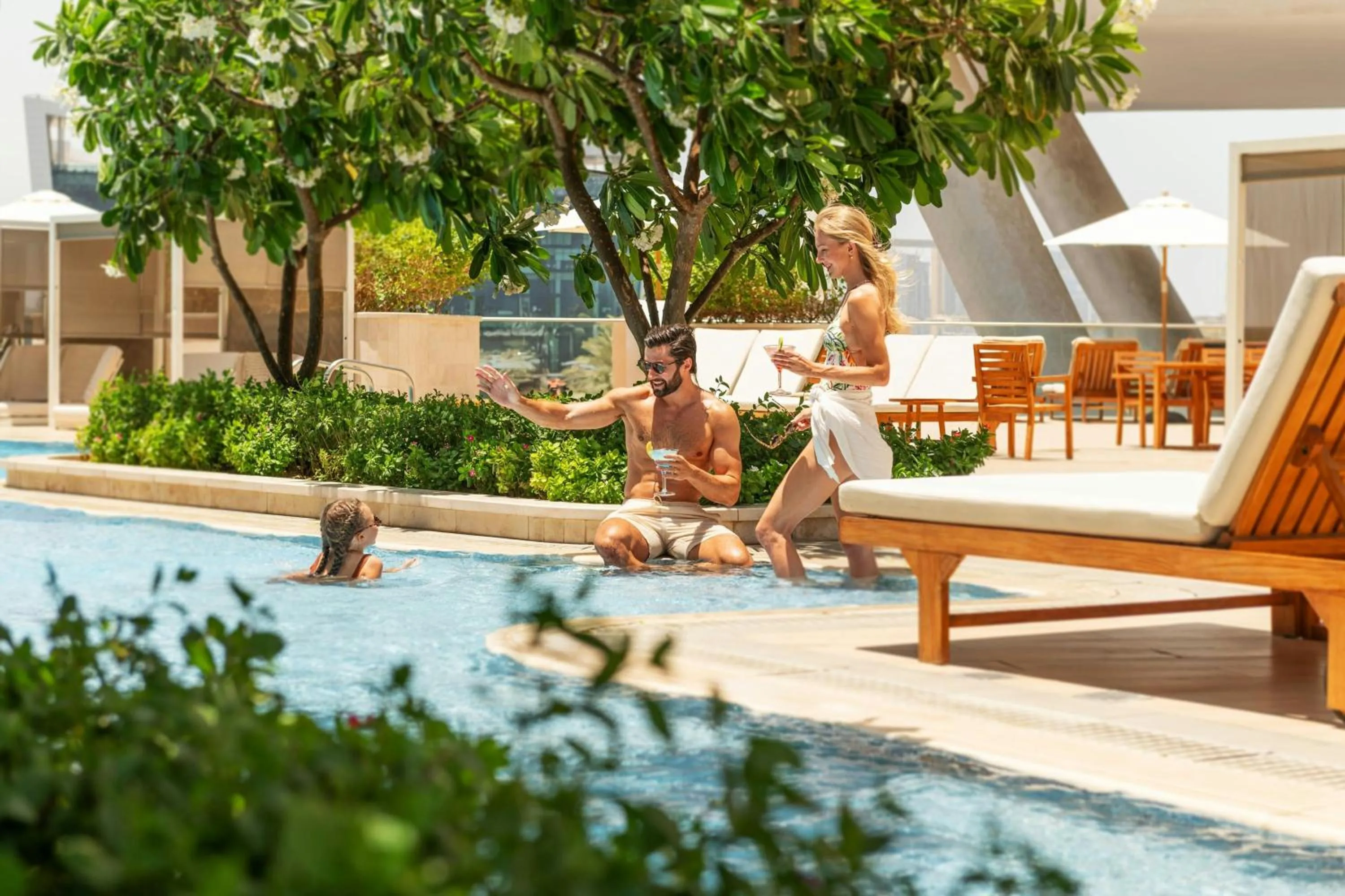Swimming pool in Marriott Marquis Dubai Creek