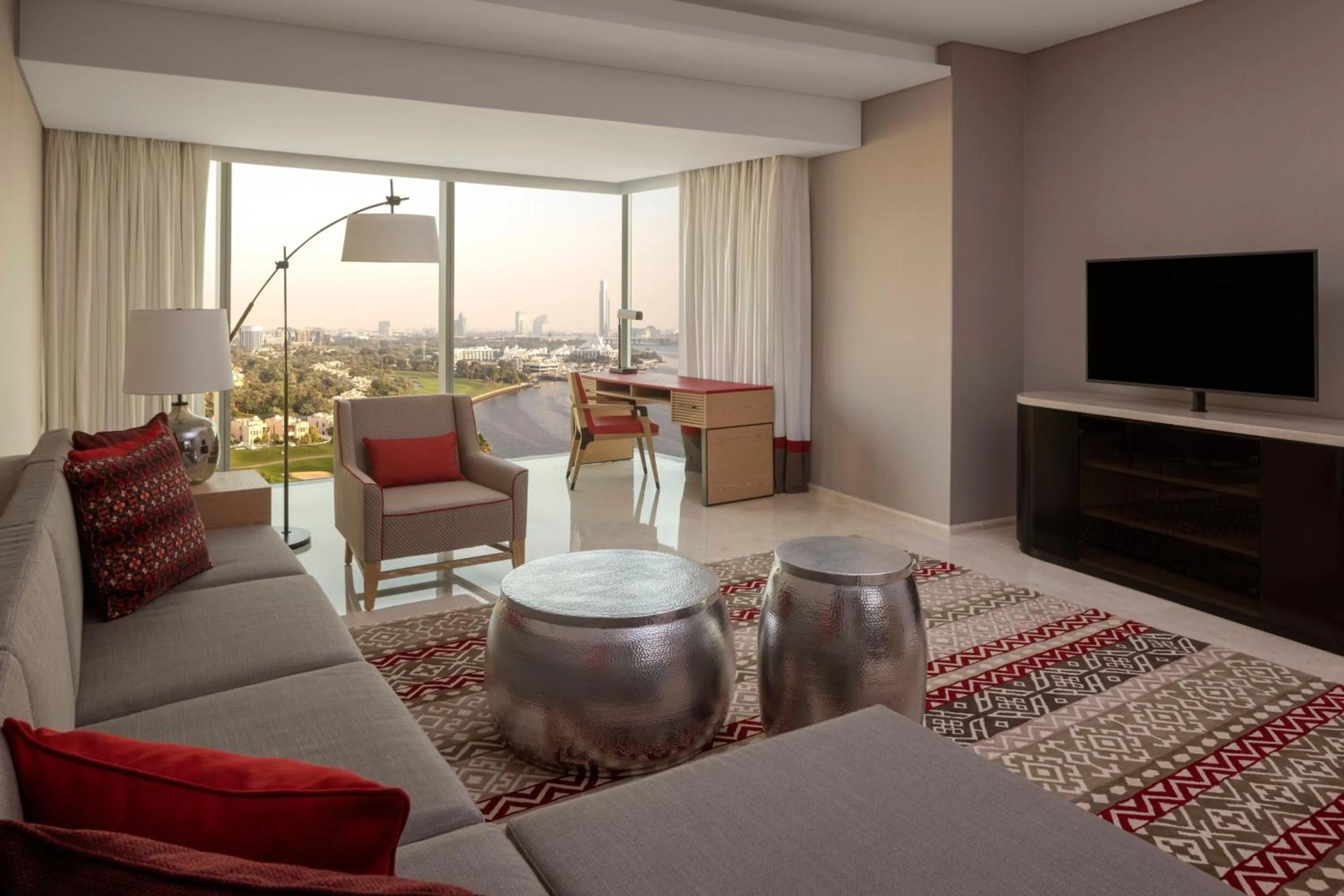 Living room in Marriott Marquis Dubai Creek