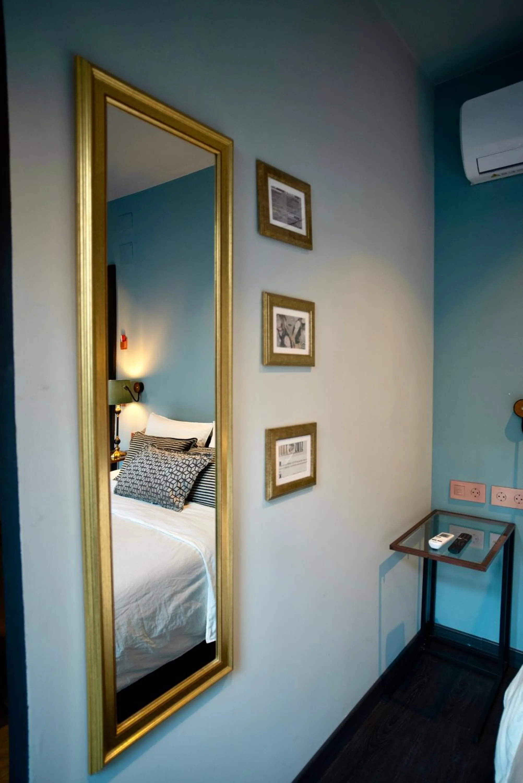 Bed in Hotel Lincoln Lounge