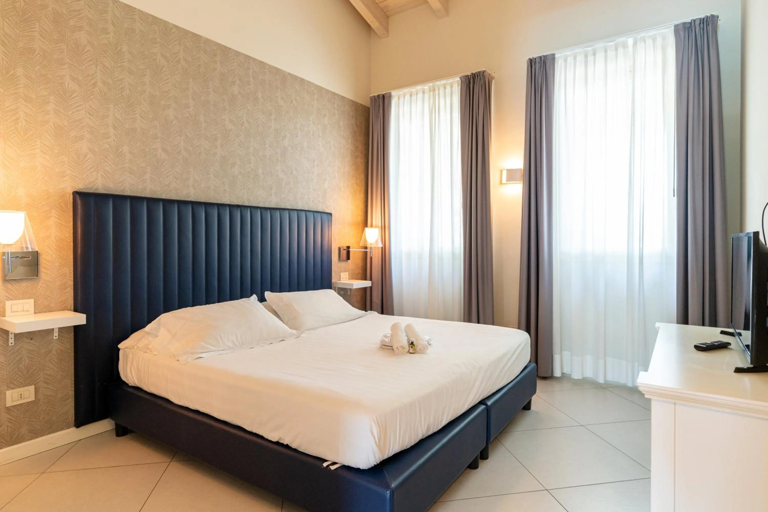 Photo of the whole room, Bed in Monastero Resort & Spa - Garda Lake Collection