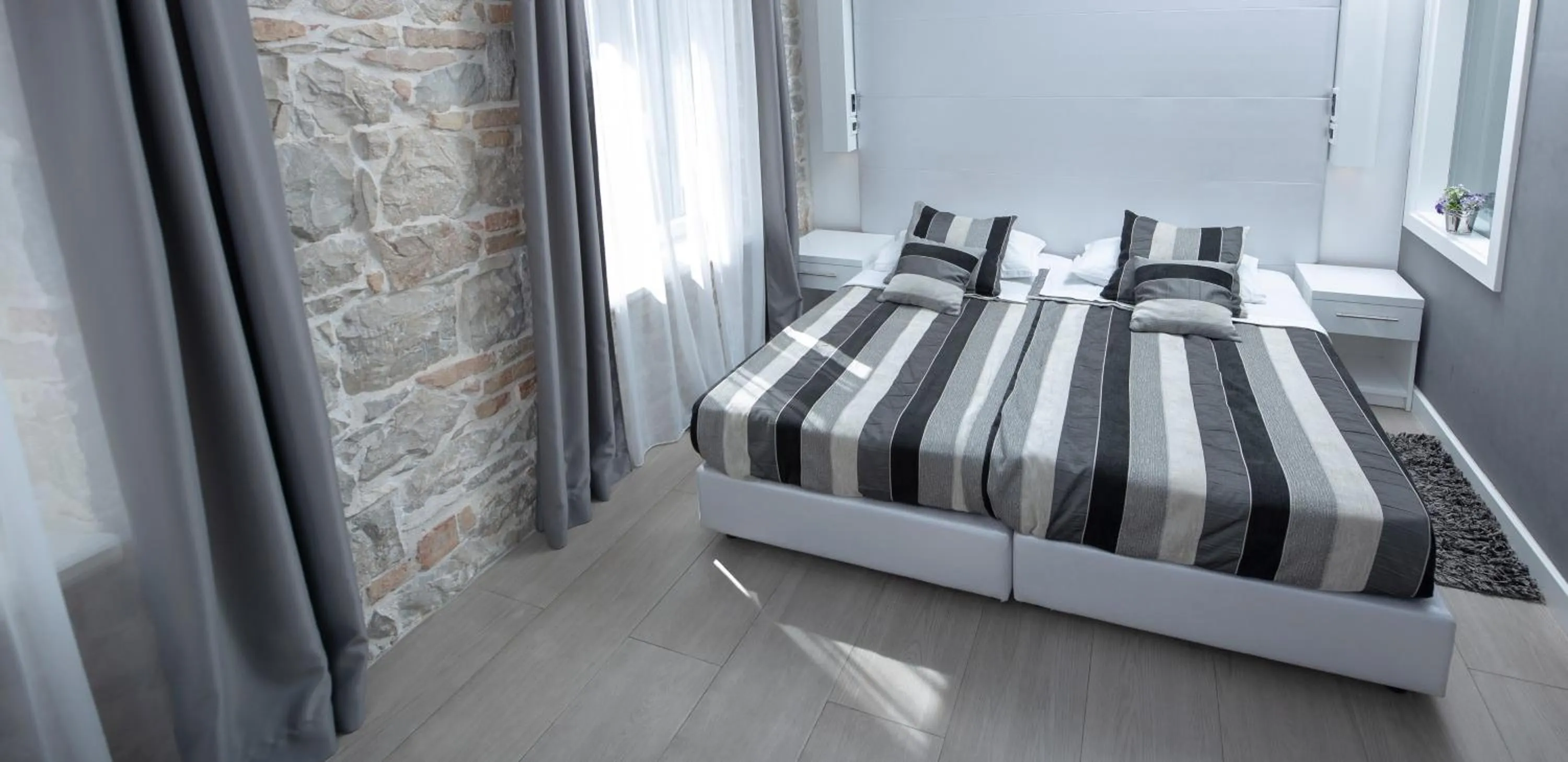 Bed in A Heritage Split