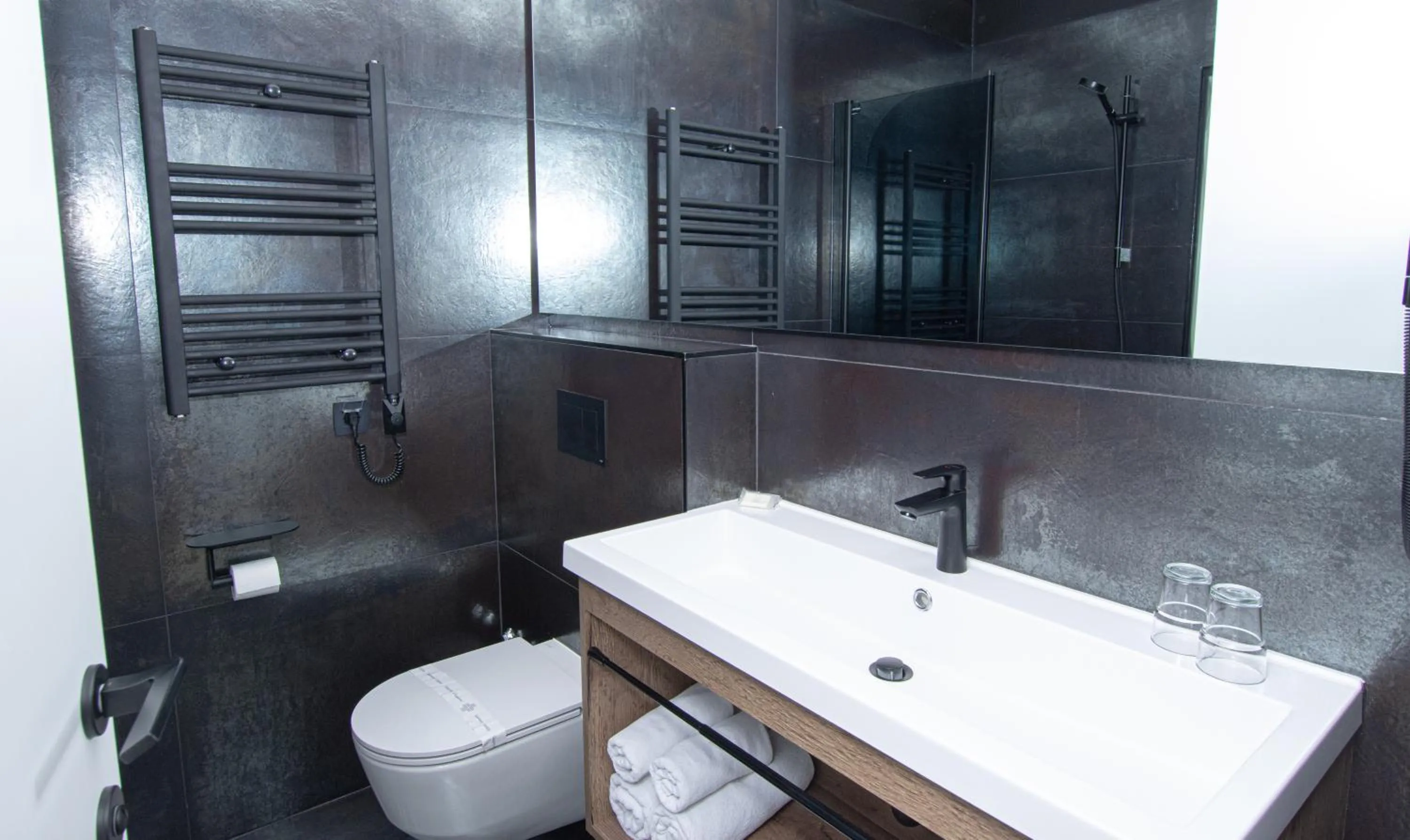 Bathroom in A Heritage Split