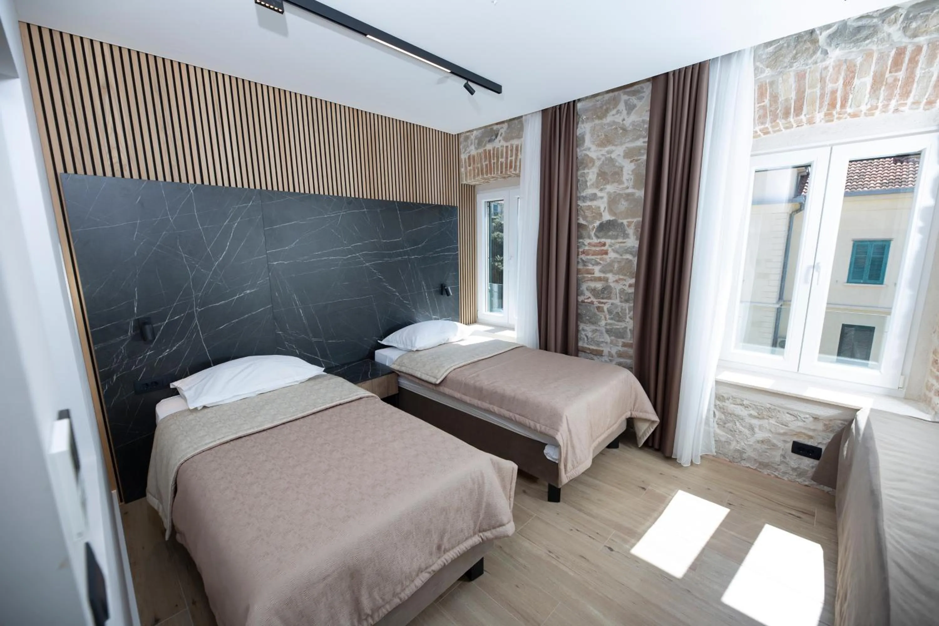 Bed in A Heritage Split