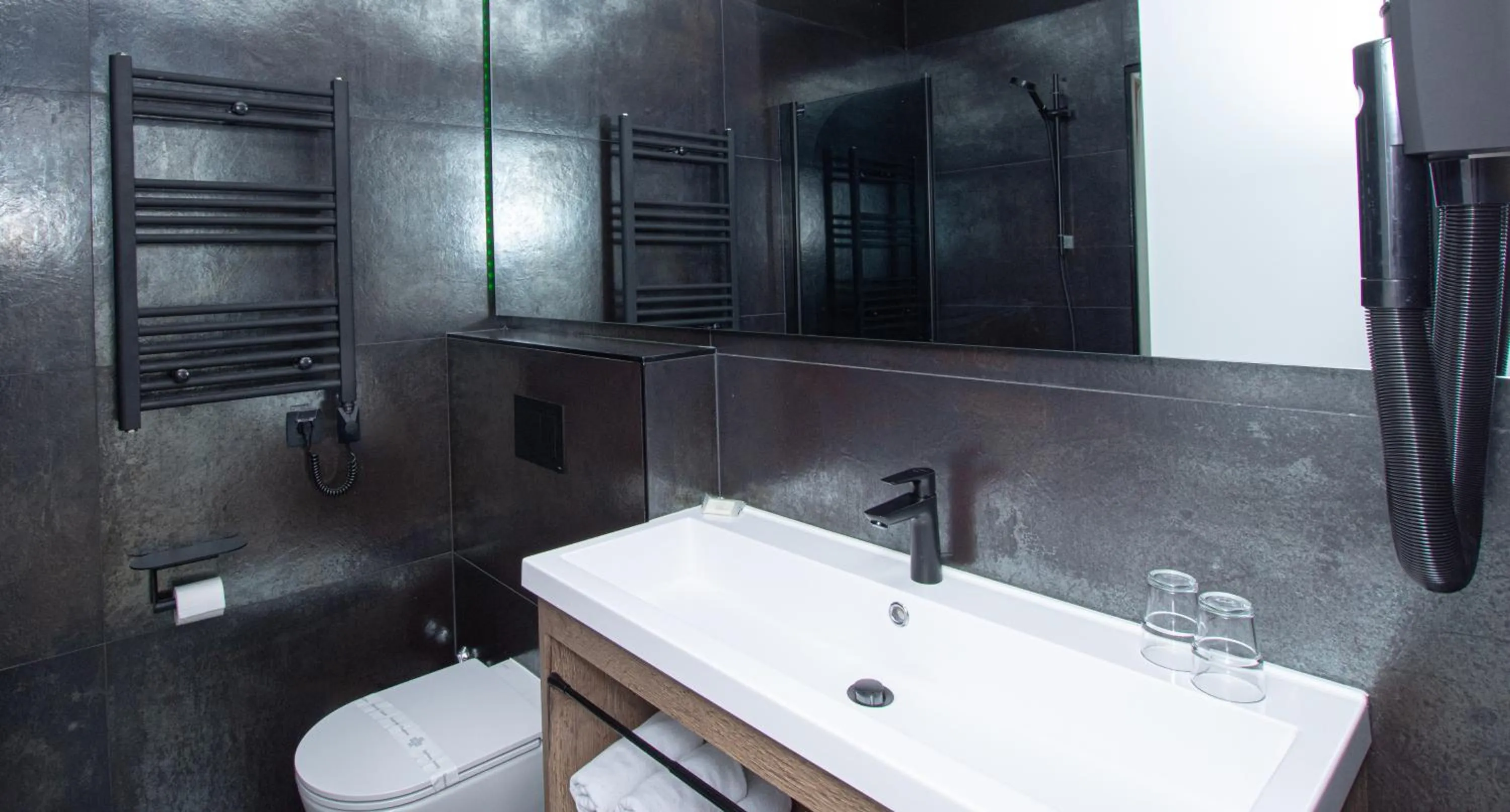 Bathroom in A Heritage Split