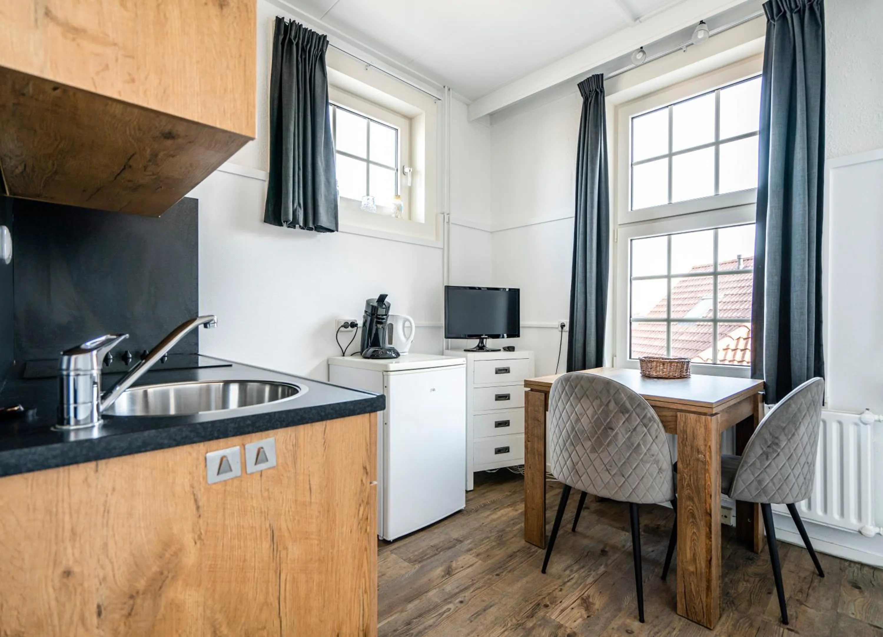 Studio First Floor (2 Adults) in Duinhotel Haga