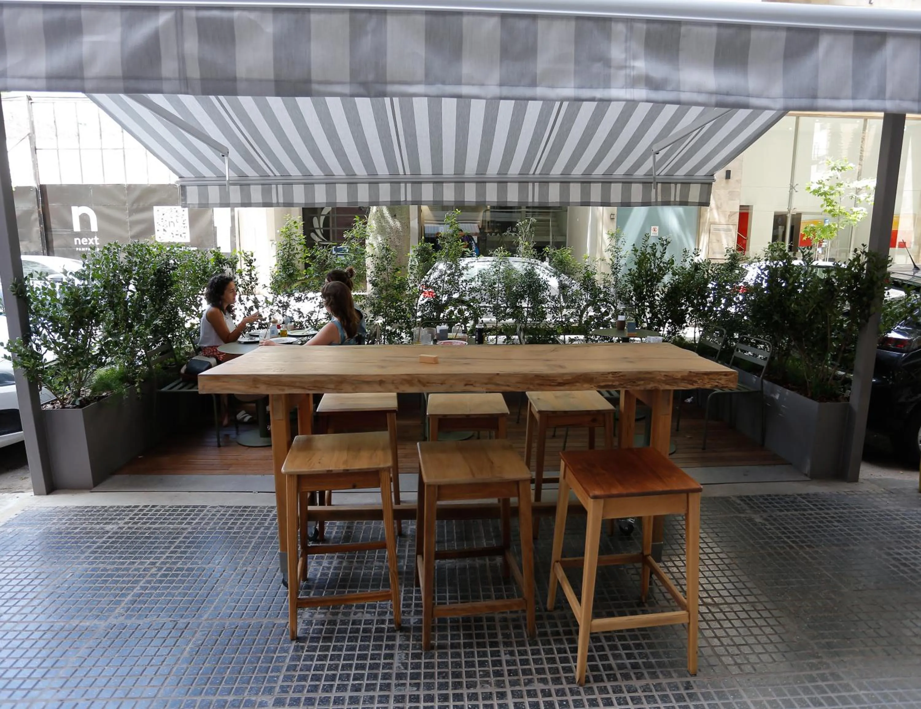 Day in OWN Belgrano Studios & Suites