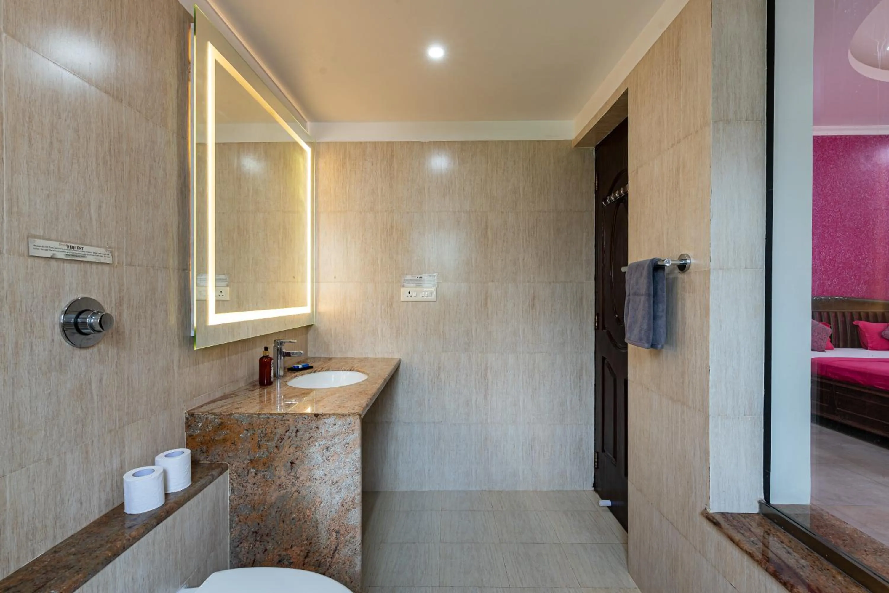 Bathroom, Bed in Villa Calangute Phase 5