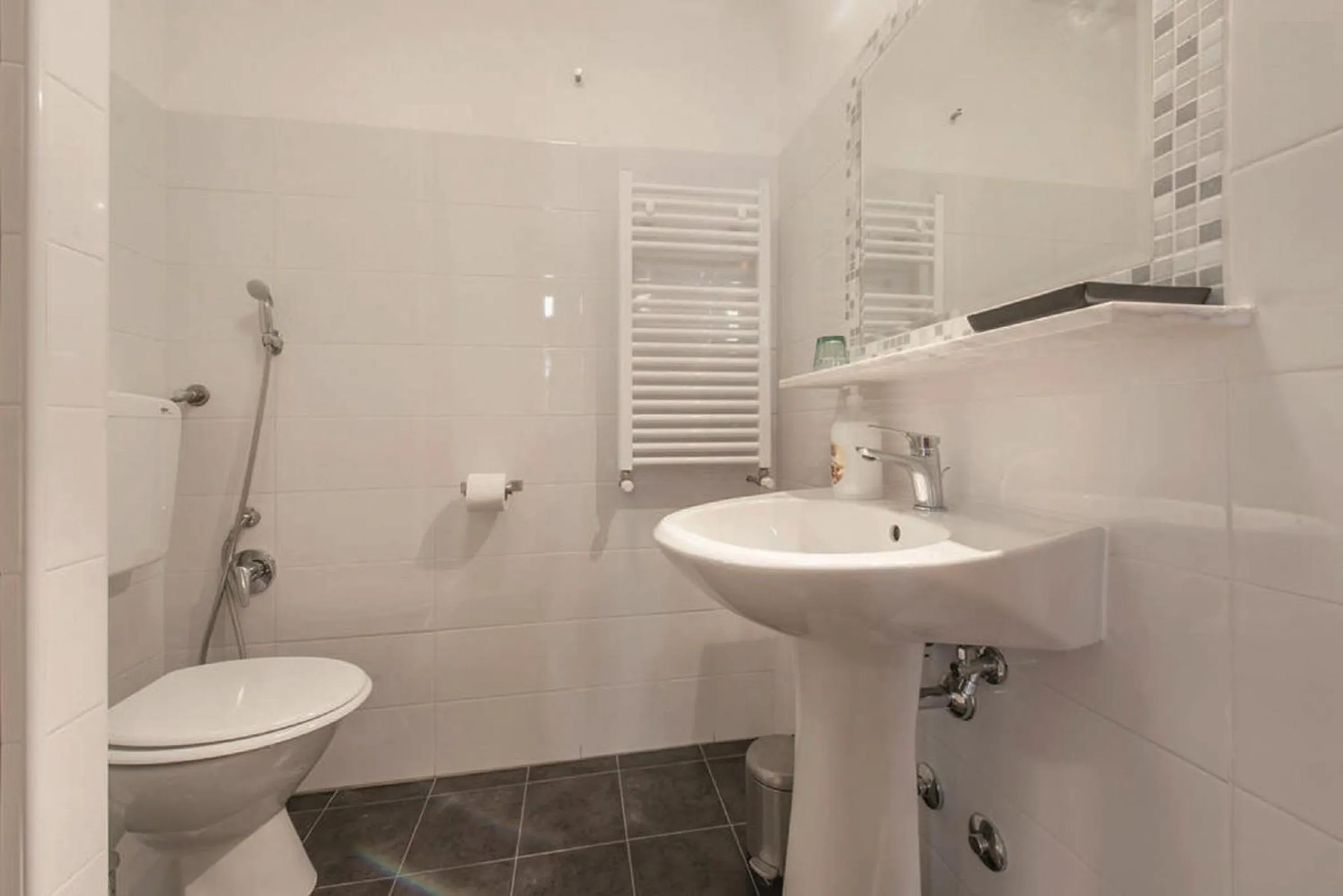 Bathroom in Machiavelli Suites