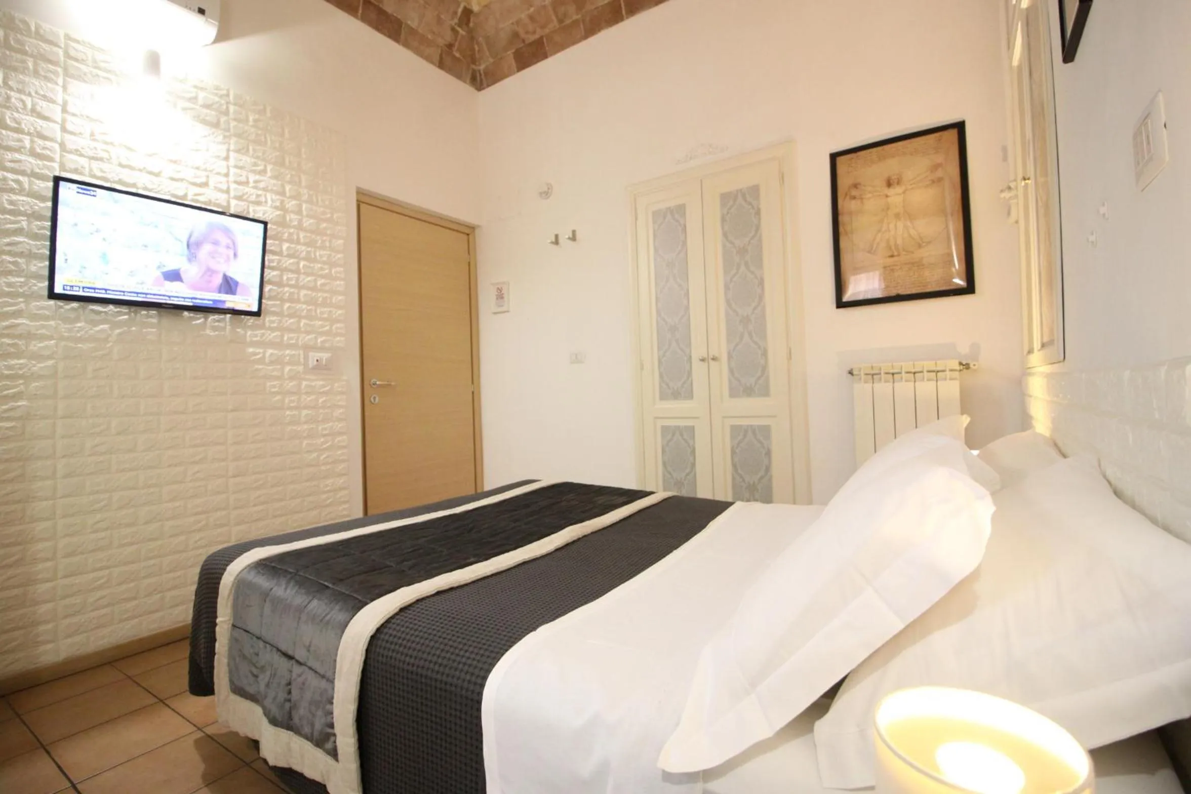 Other, Bed in Machiavelli Suites