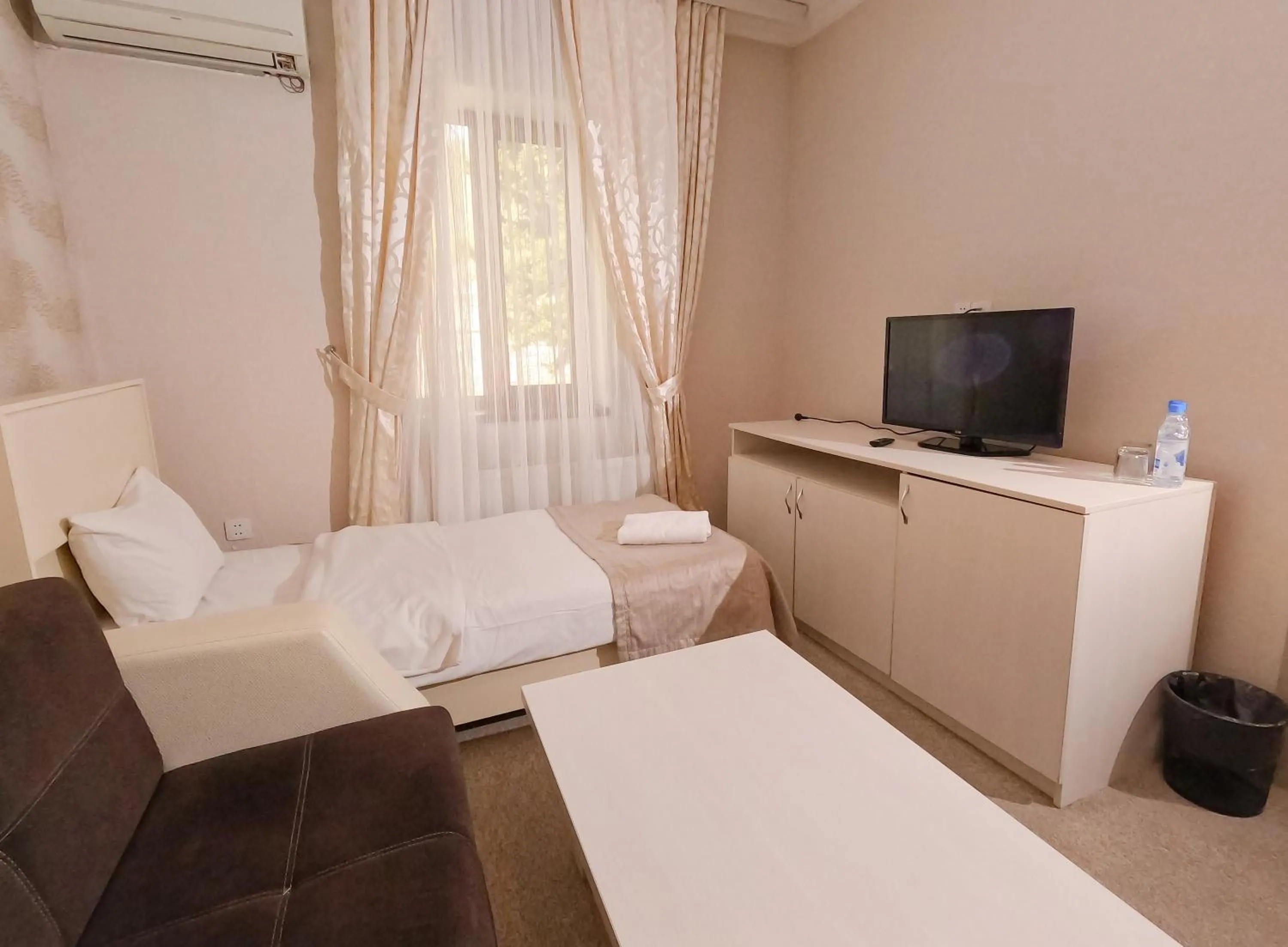Bed in Gabala Yeddi Gozel Hotel