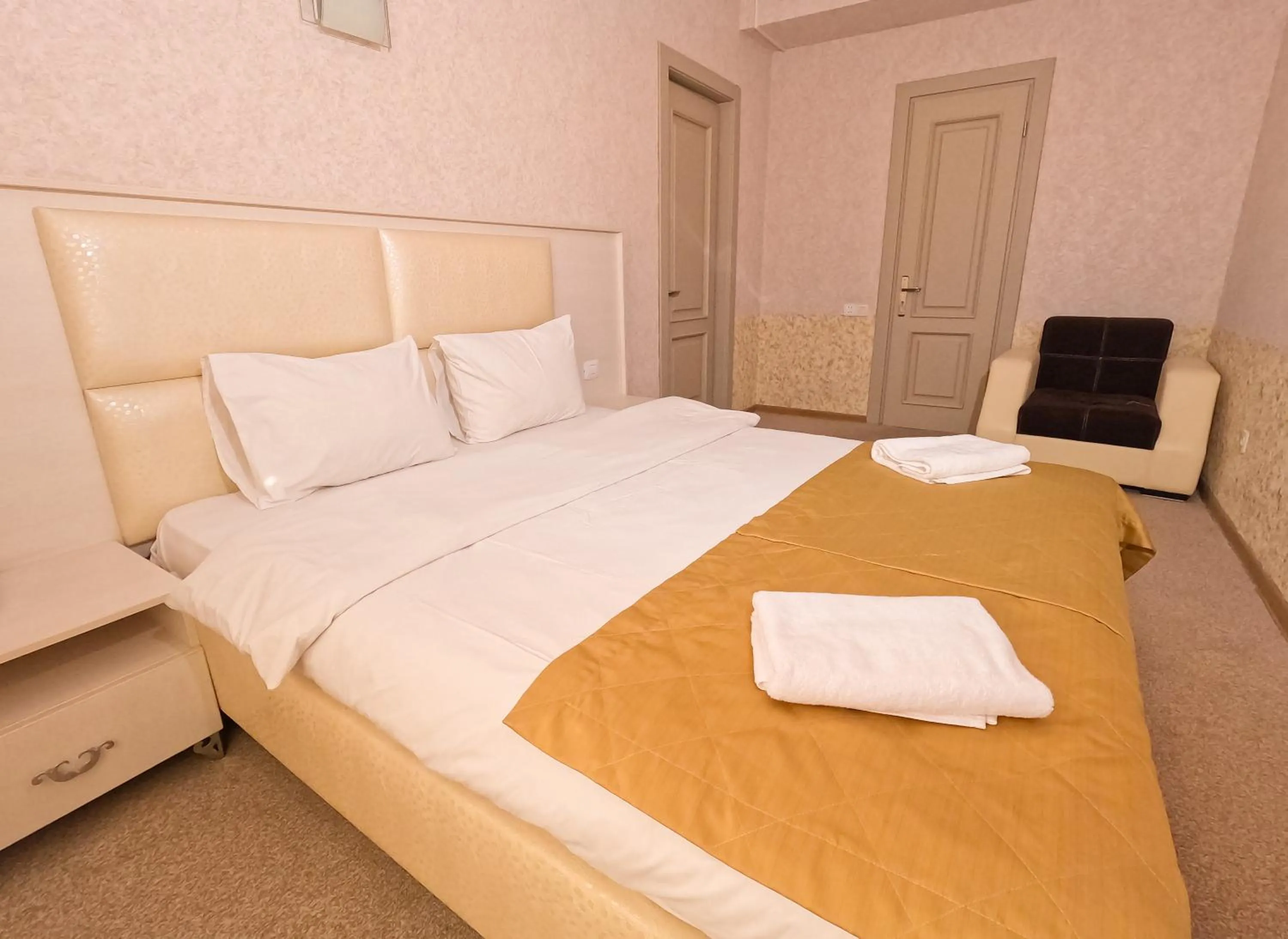 Bedroom, Bed in Gabala Yeddi Gozel Hotel