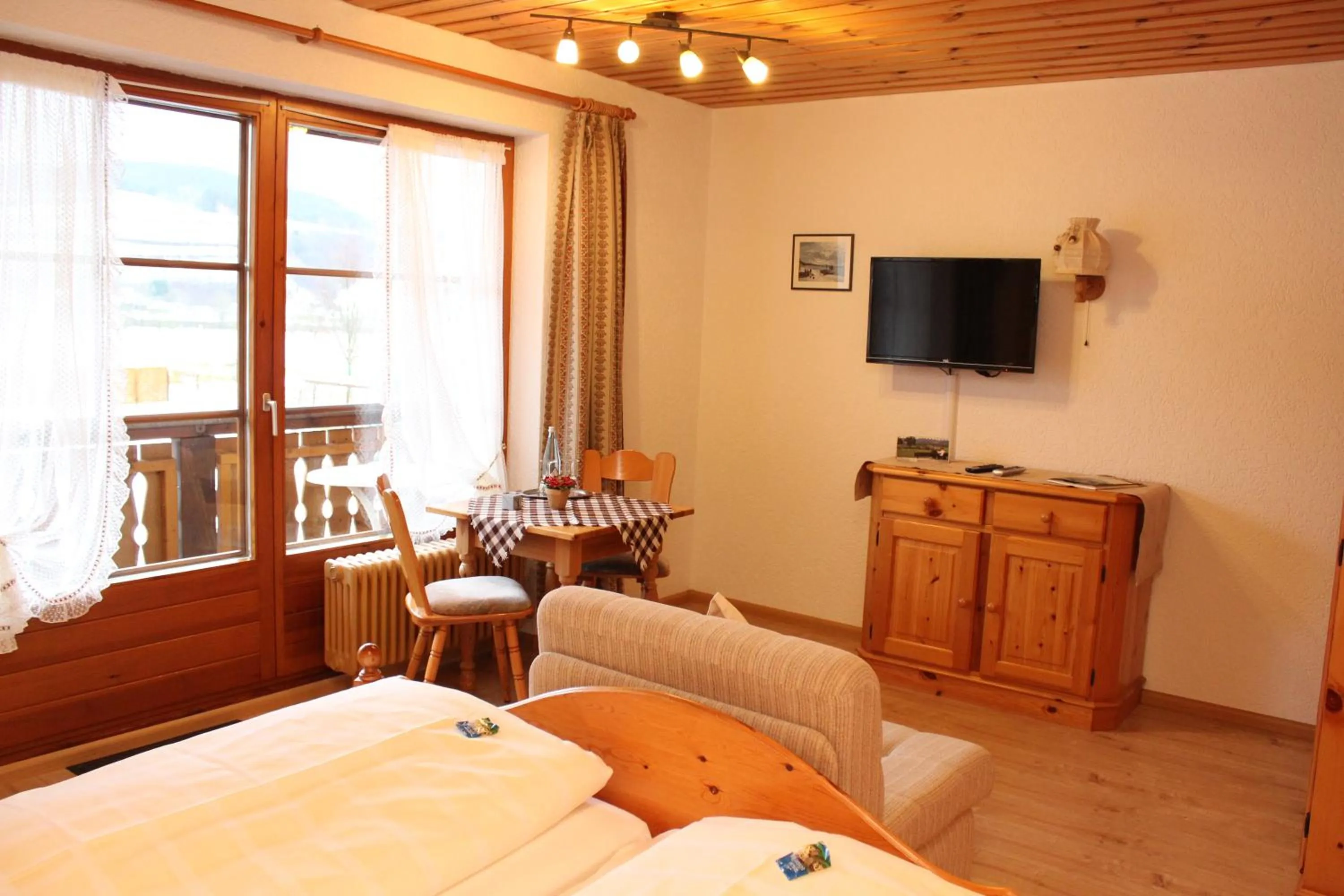 Bedroom, Bed in Landgasthof zum Schützen