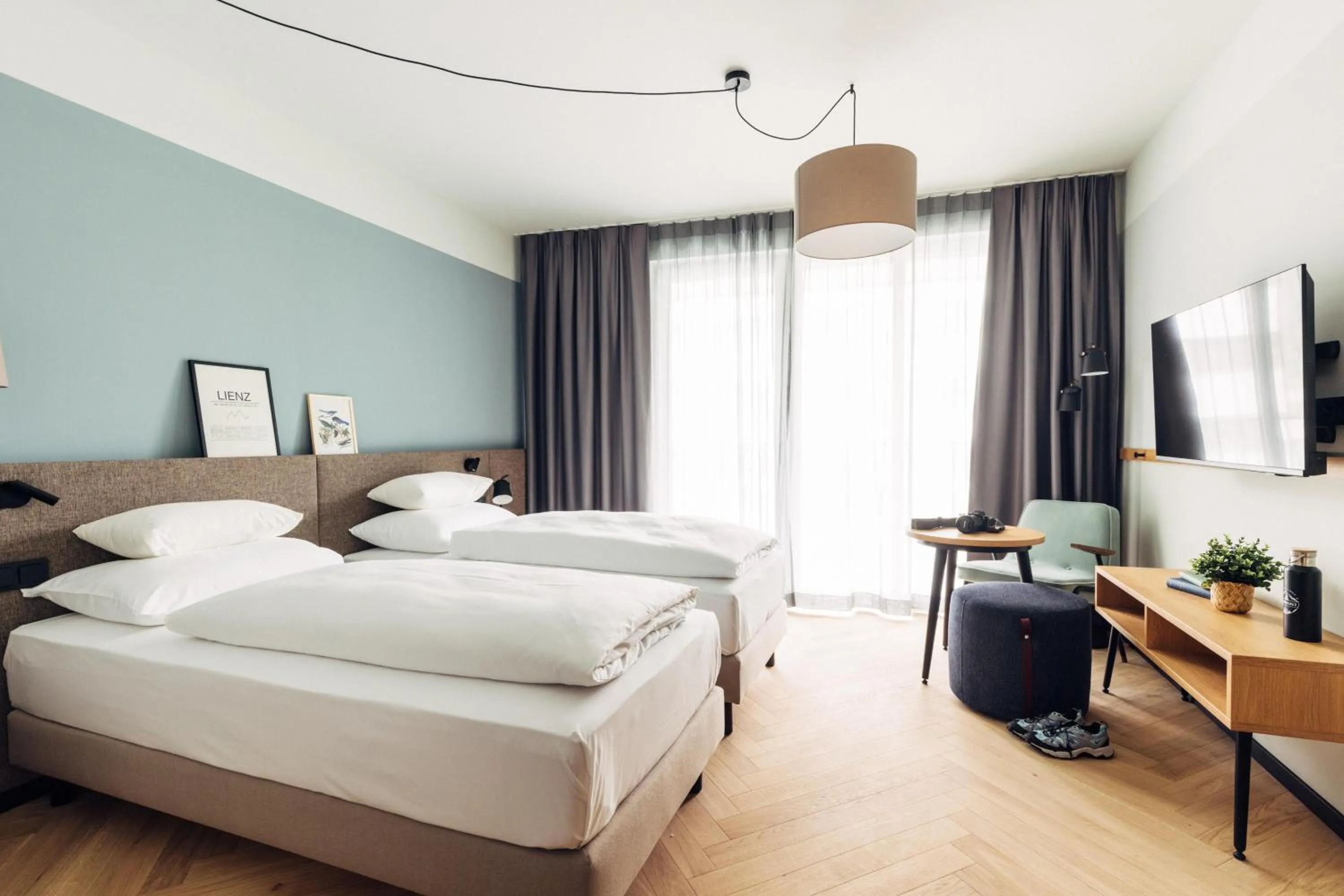 Photo of the whole room, Bed in harry's home Lienz hotel & apartments