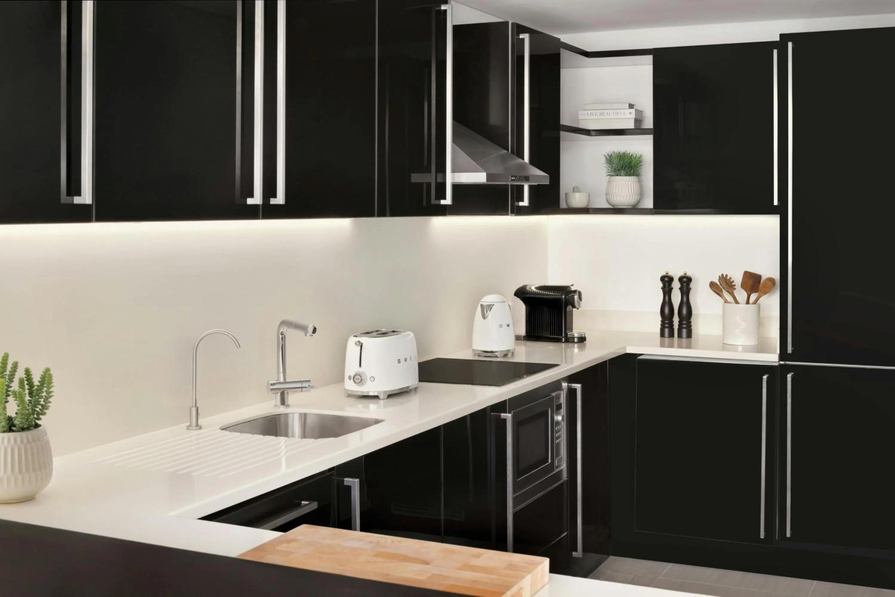 Photo of the whole room in Sheraton Grand Hotel, Dubai