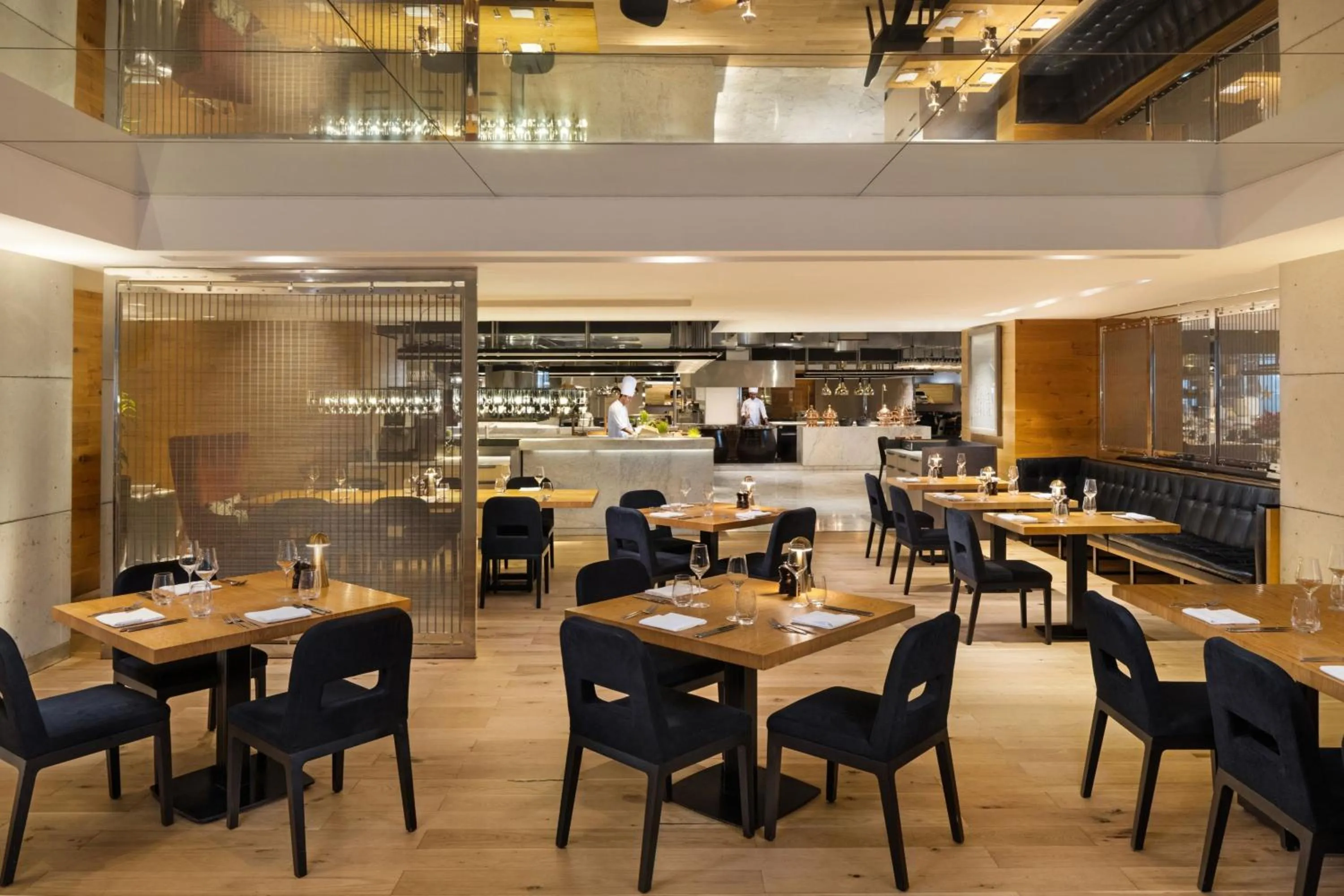 Restaurant/places to eat in Sheraton Grand Hotel, Dubai