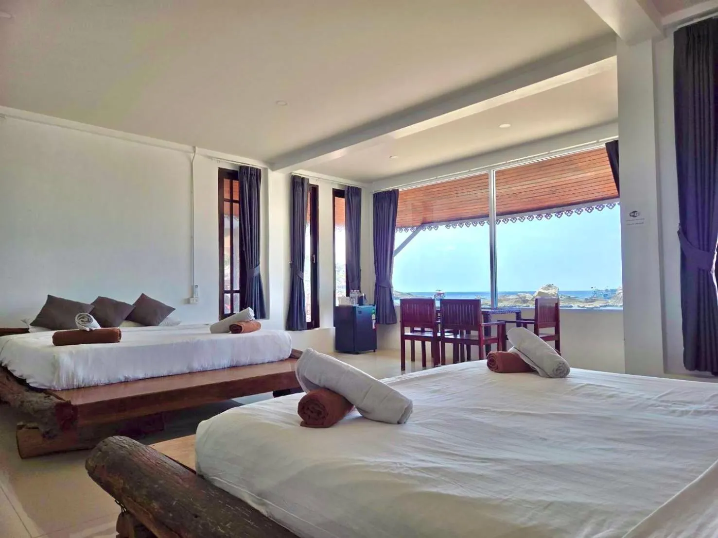 Bed in Mountain Reef Beach Resort
