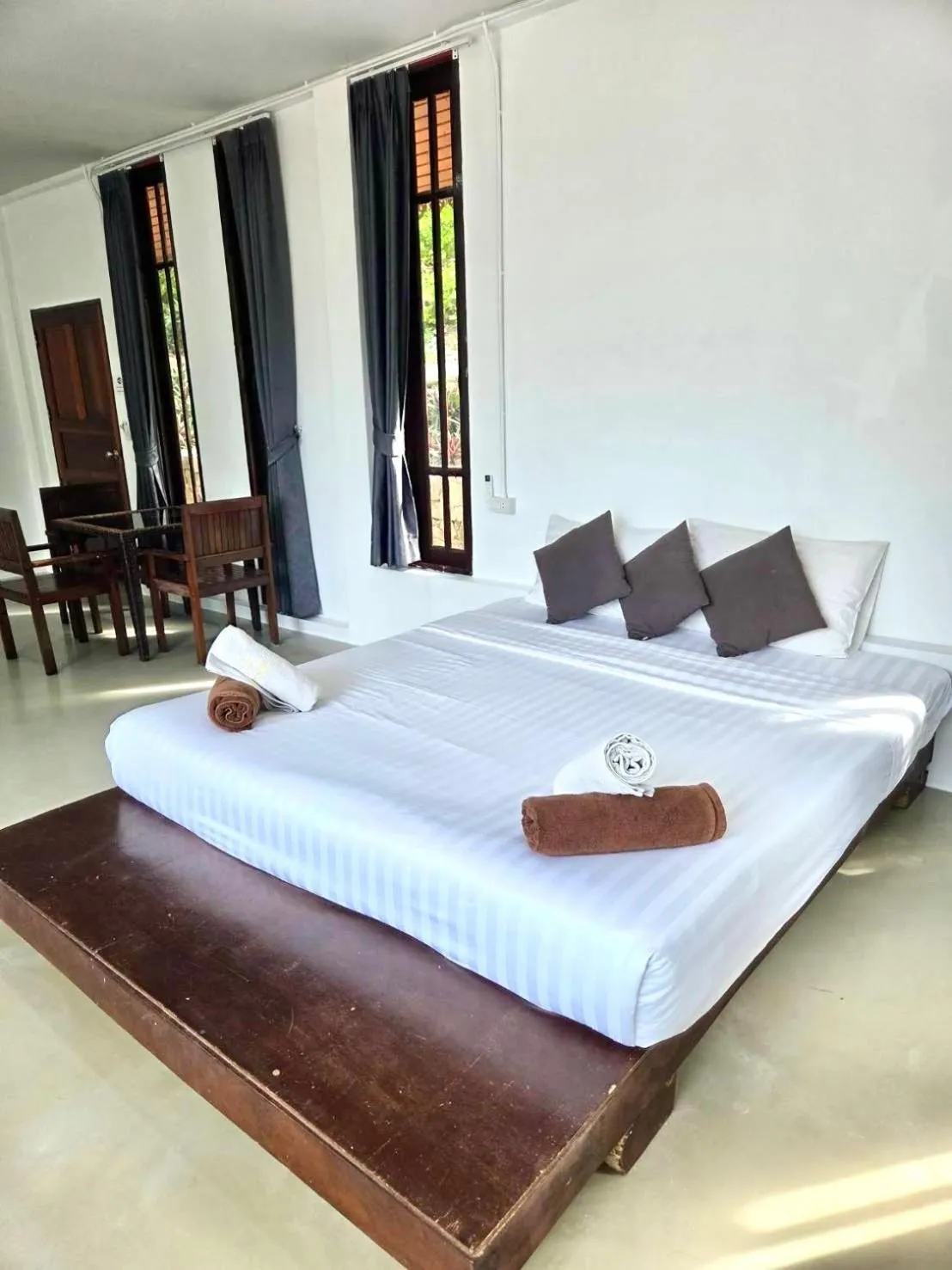 Bed in Mountain Reef Beach Resort