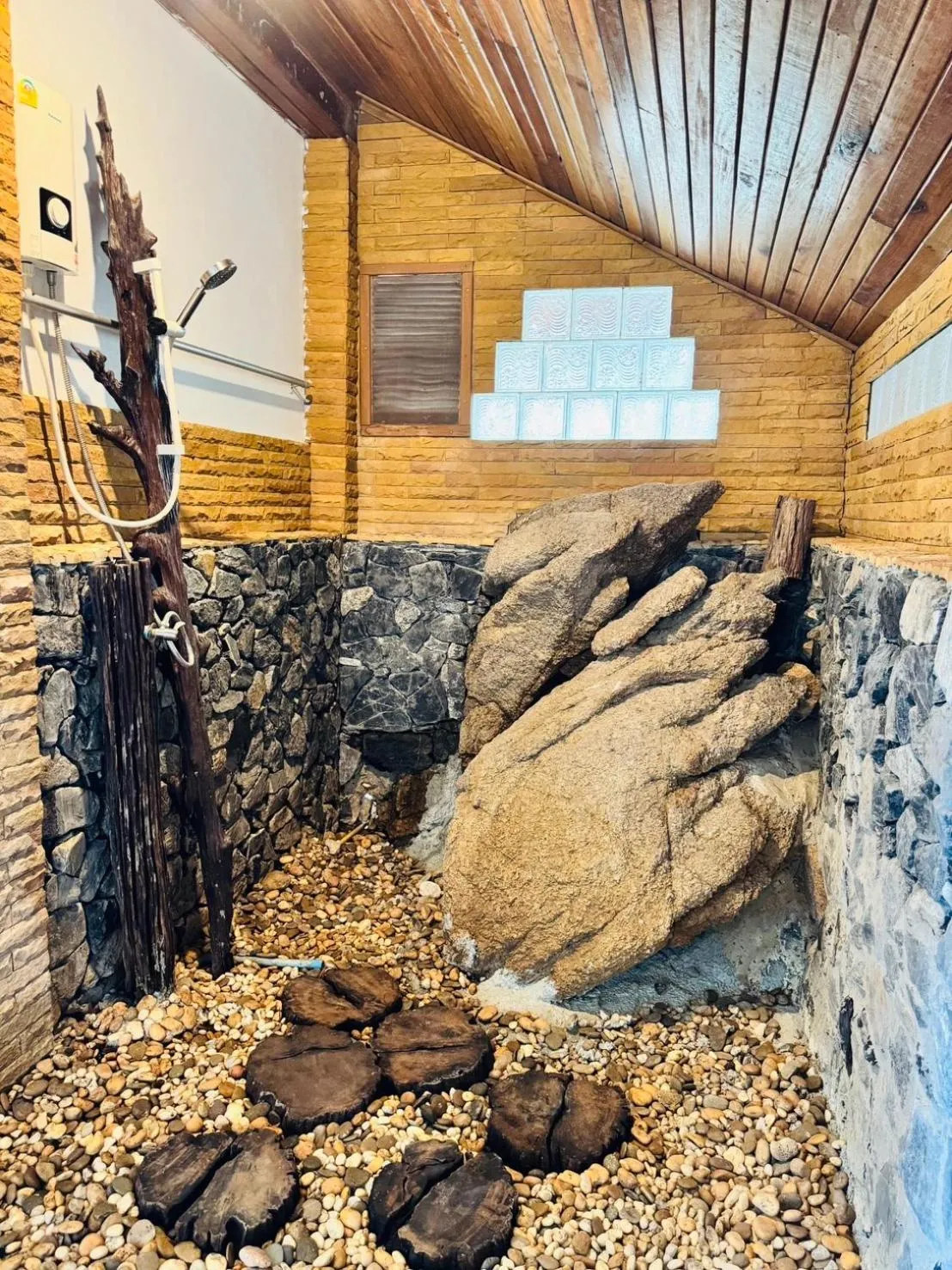 Mountain Reef Beach Resort