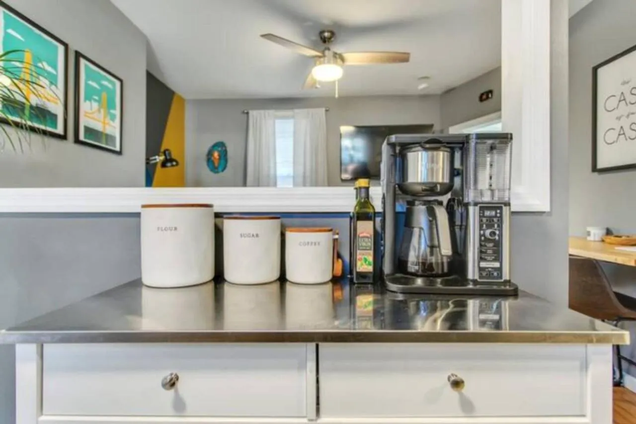 fireplace in Studio near Arsenal Park l Street Parking