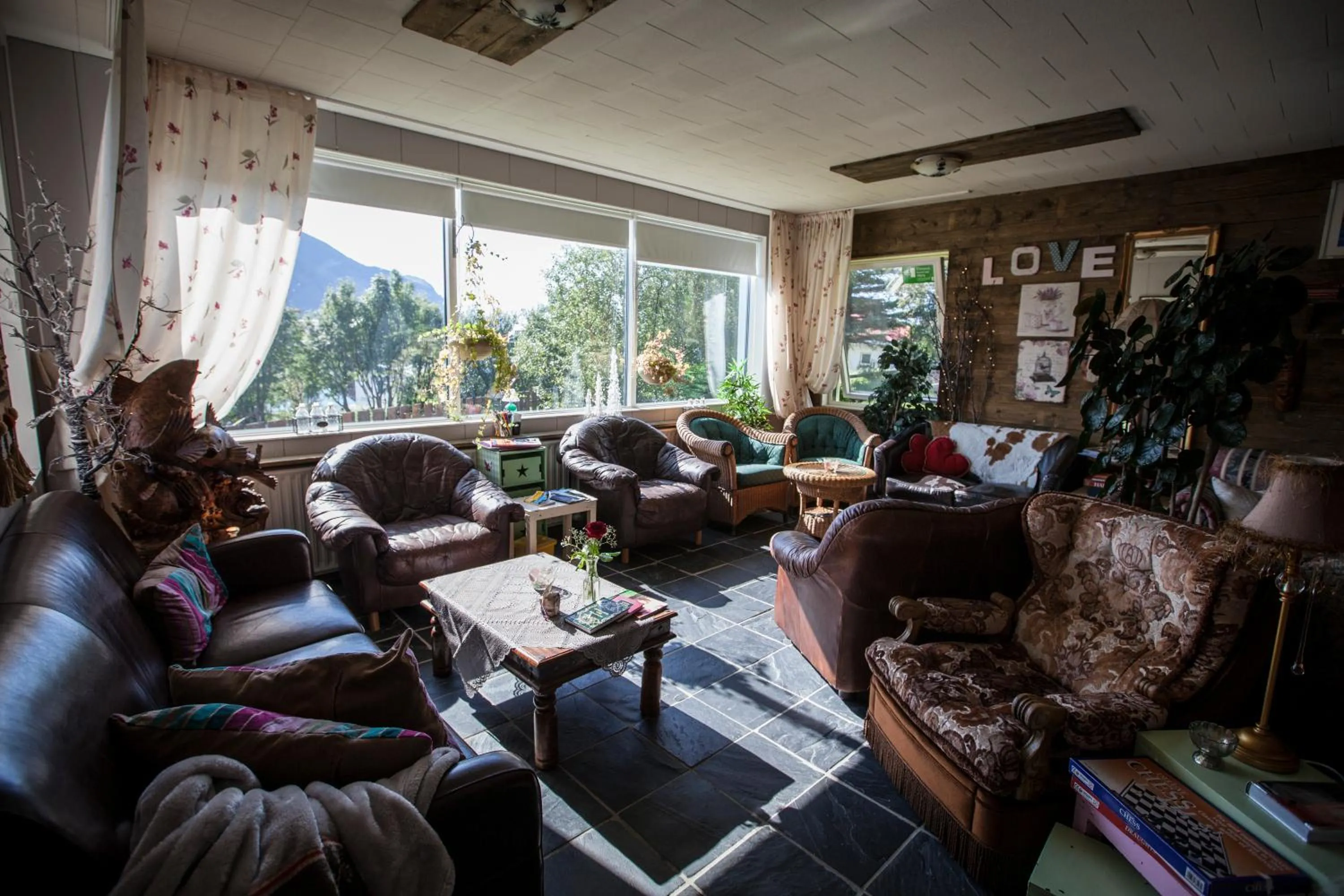 Property building in Blómasetrið Homestay