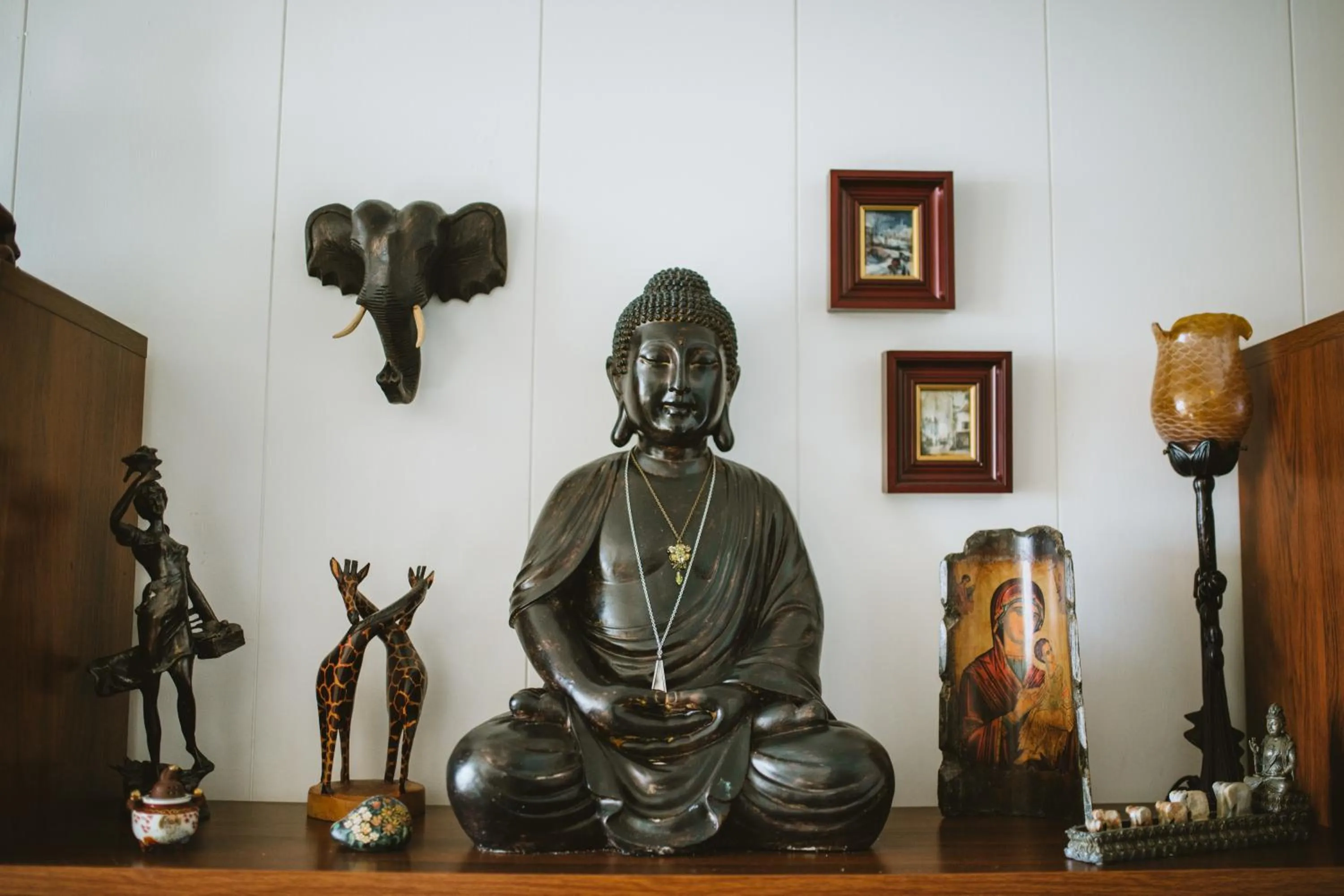 Living room in Blómasetrið Homestay