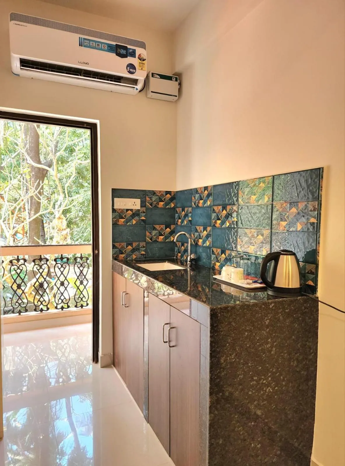 Coffee/tea facilities in The Regal Luxury Boutique Stays