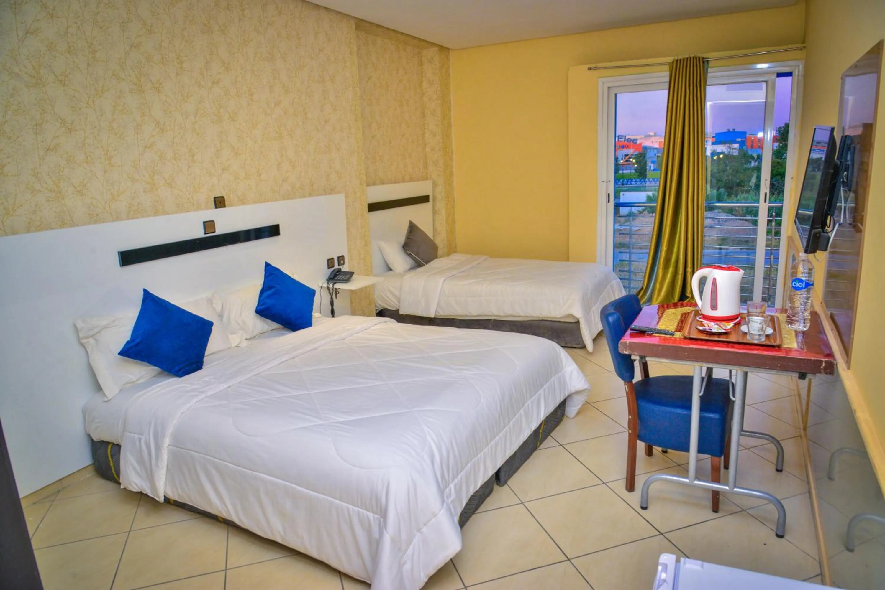 Bedroom, Bed in Free Zone Hotel