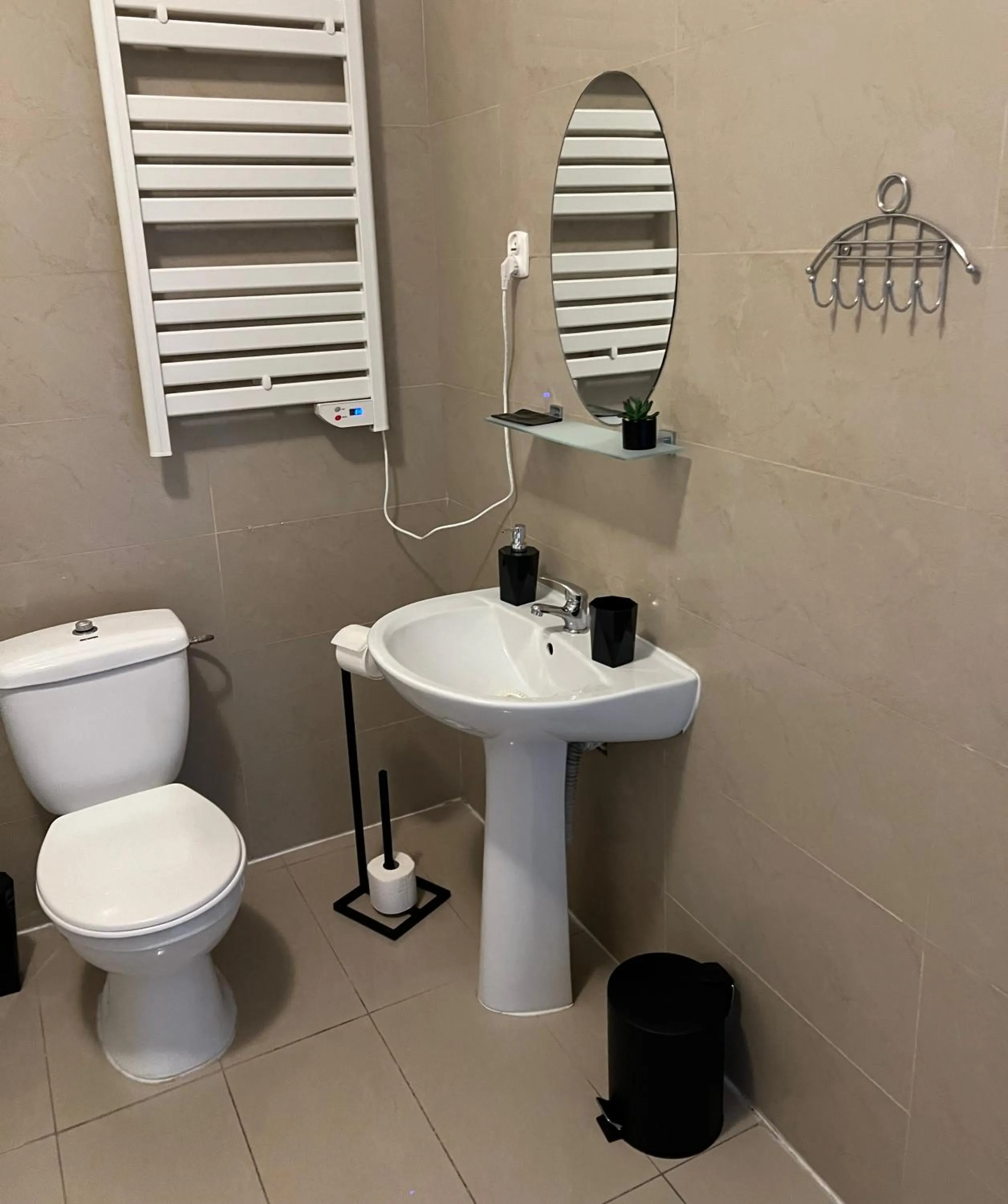 Bathroom in Hotel Akor