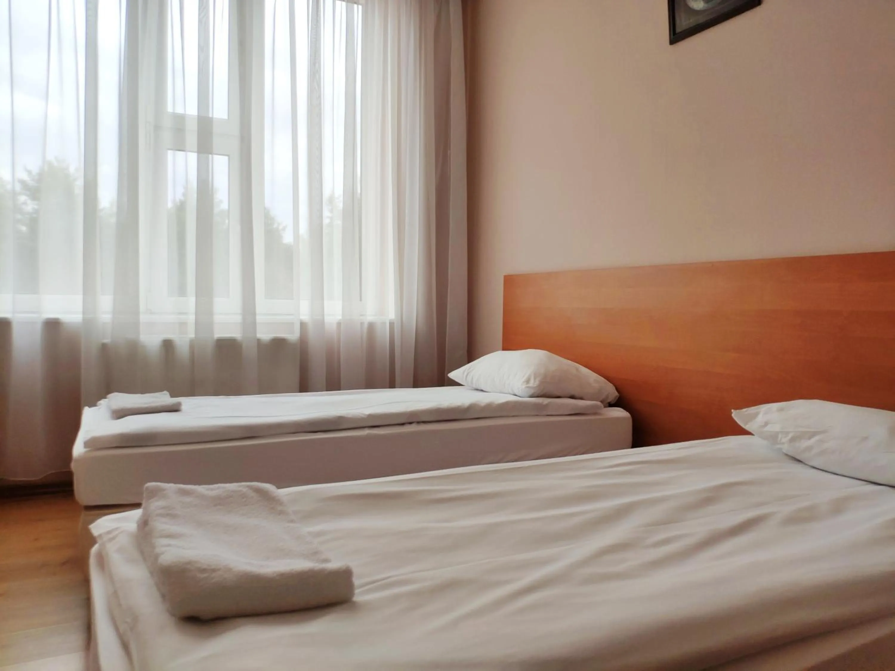 Photo of the whole room, Bed in Hotel Akor