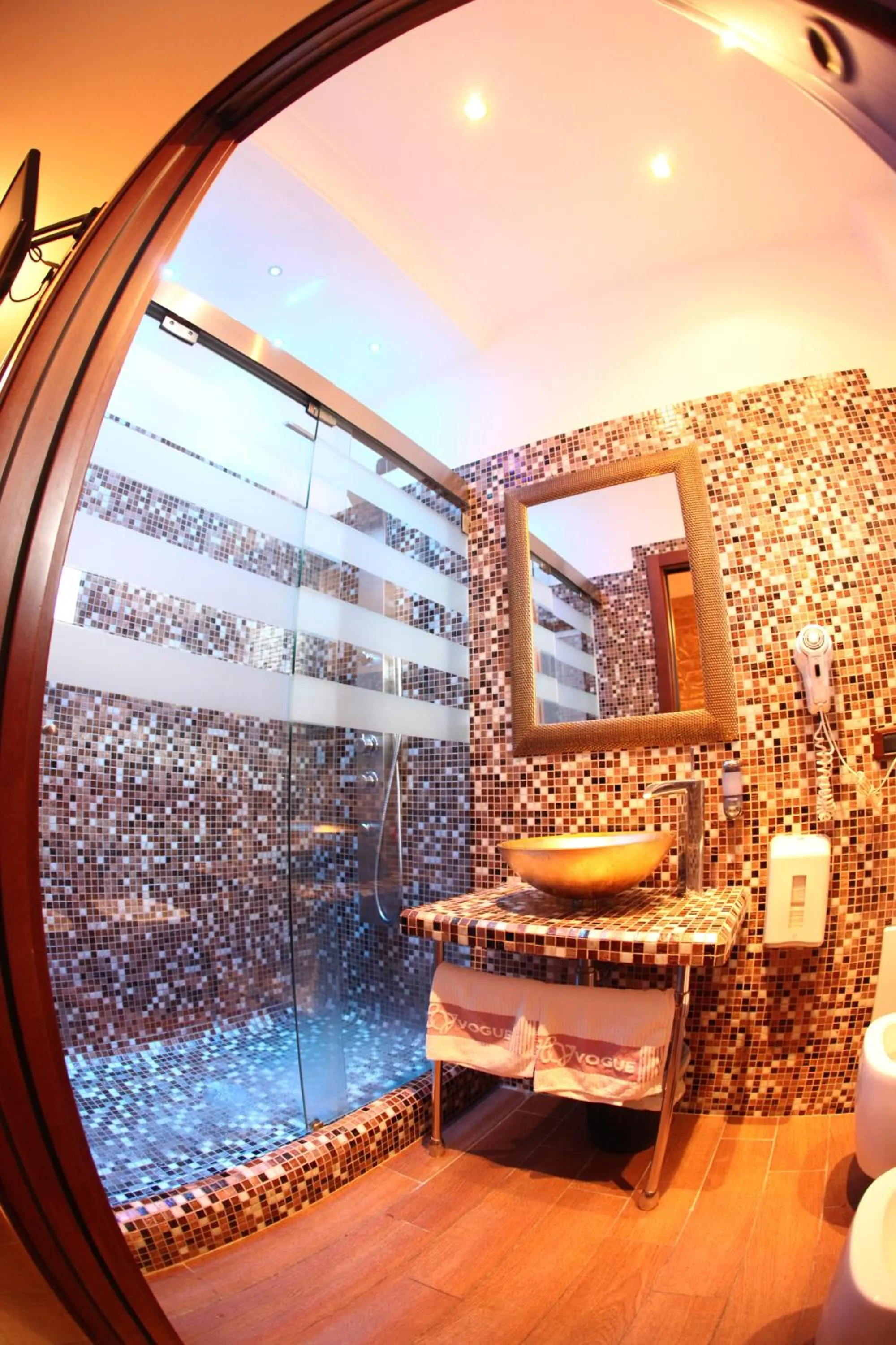 Bathroom in Hotel Vogue