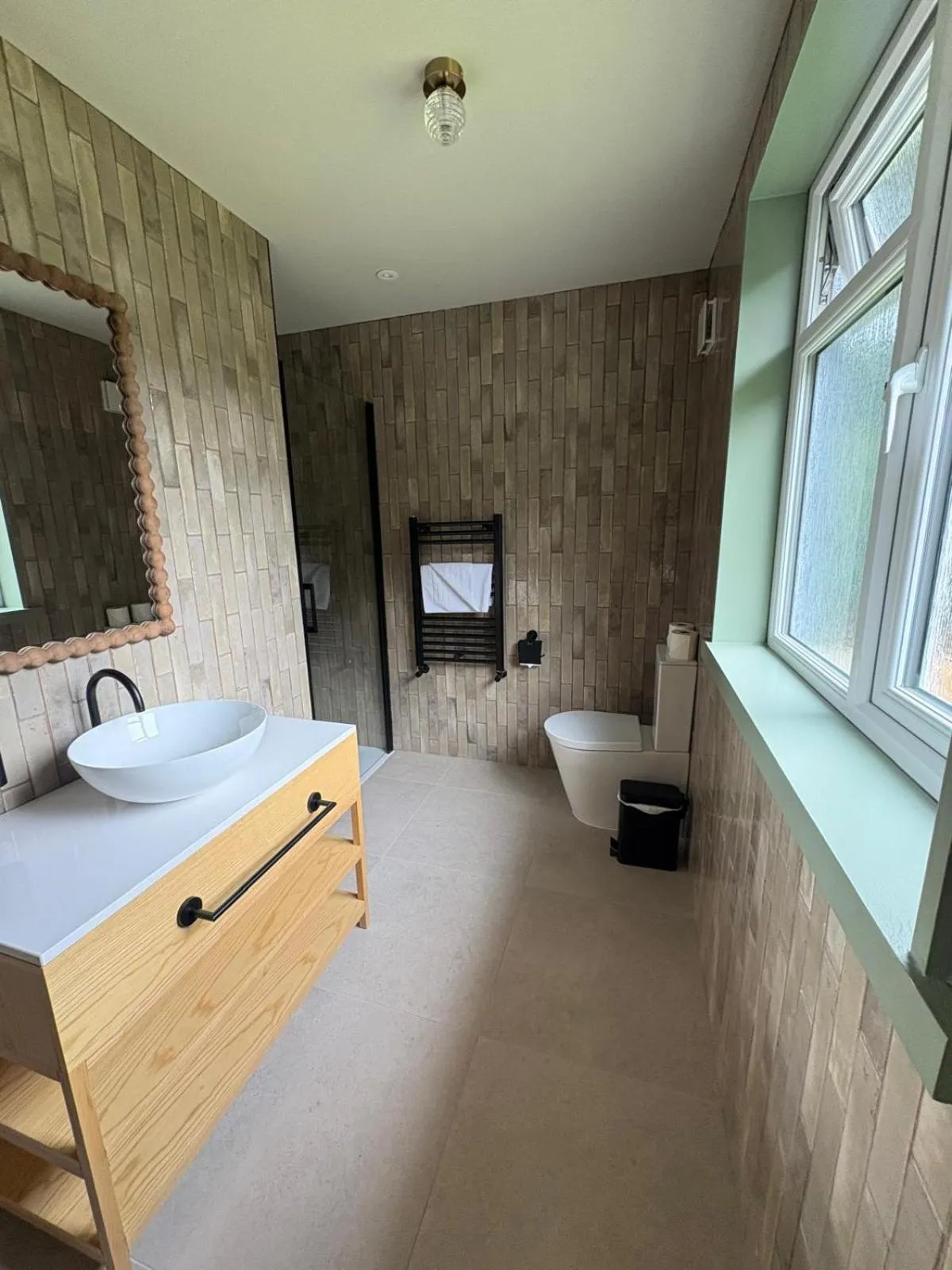 Bathroom, Bed in Dartmoor Lodge Hotel